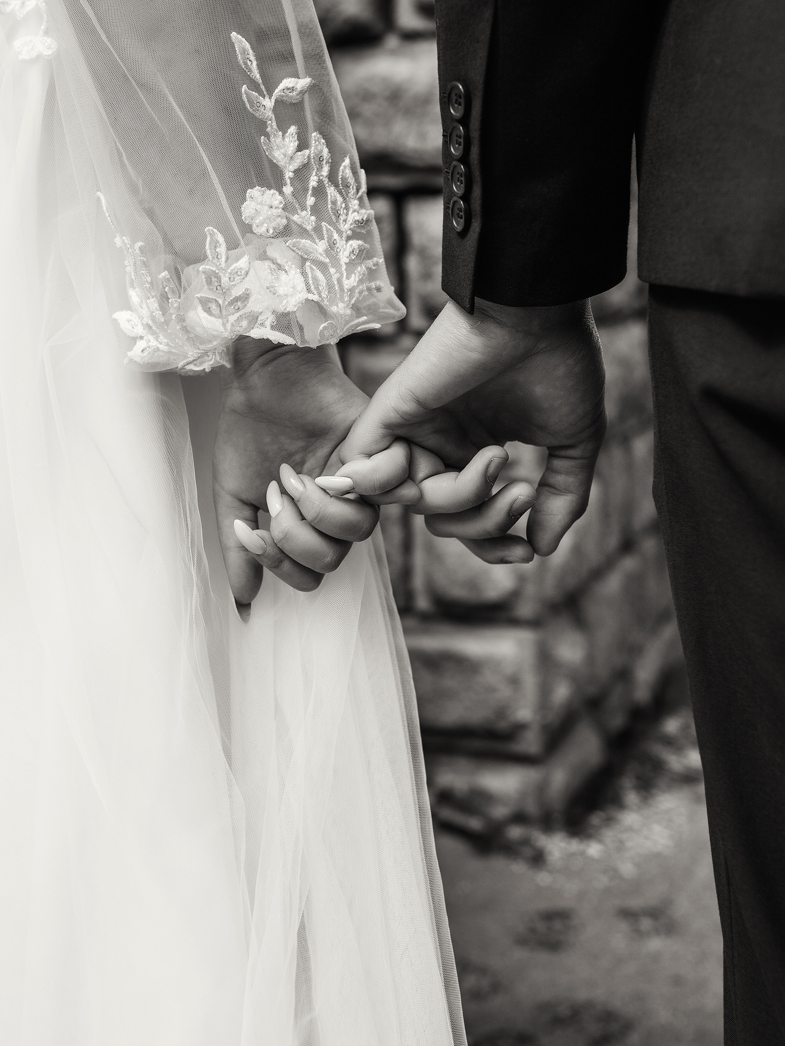 Свадебная прогулка Александра и Дарьи. Июль 2022. Фотограф Пермь. Свадьбы. Семья и дети, школа, д. сад. Фотокниги