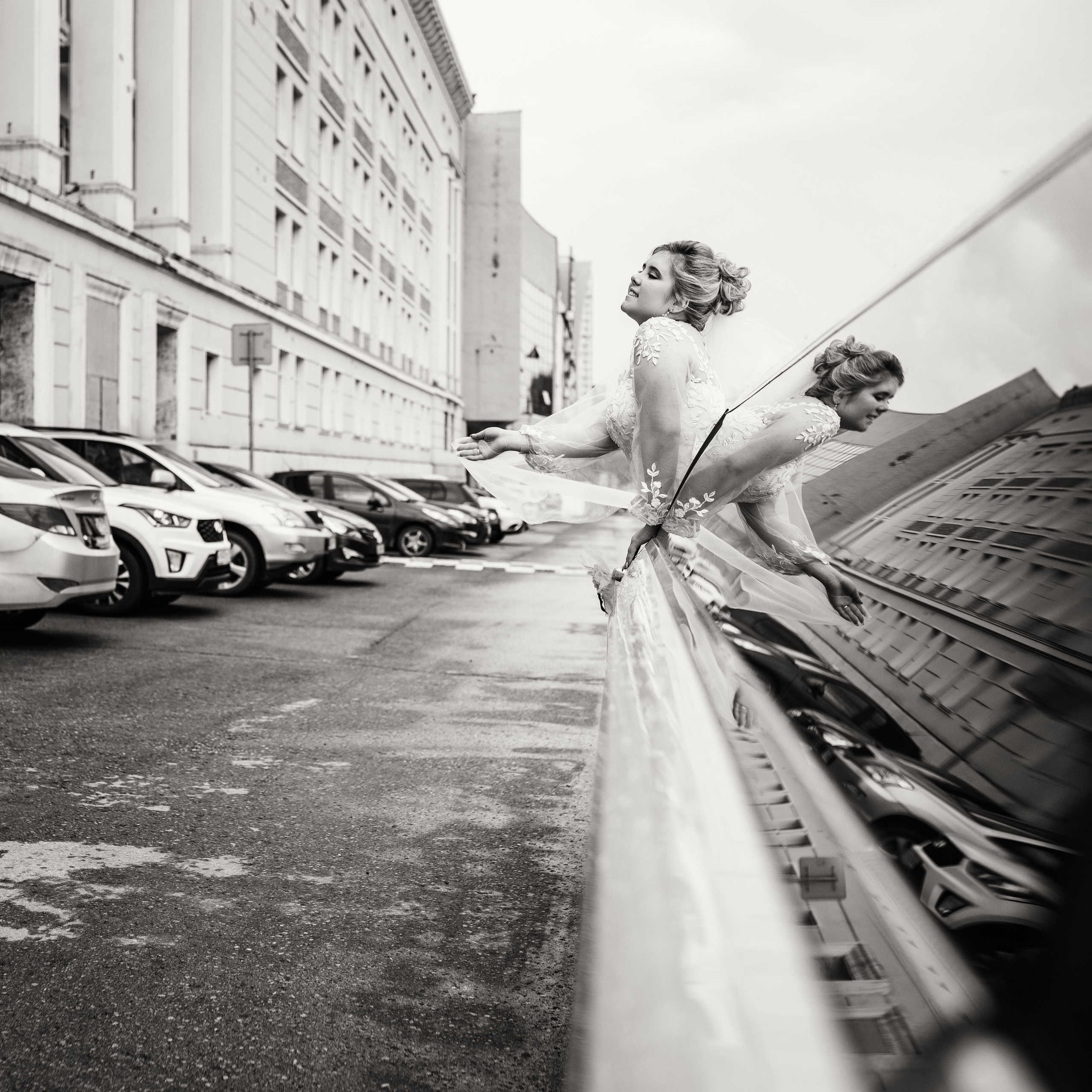 Свадебная прогулка Александра и Дарьи. Июль 2022. Фотограф Пермь. Свадьбы. Семья и дети, школа, д. сад. Фотокниги