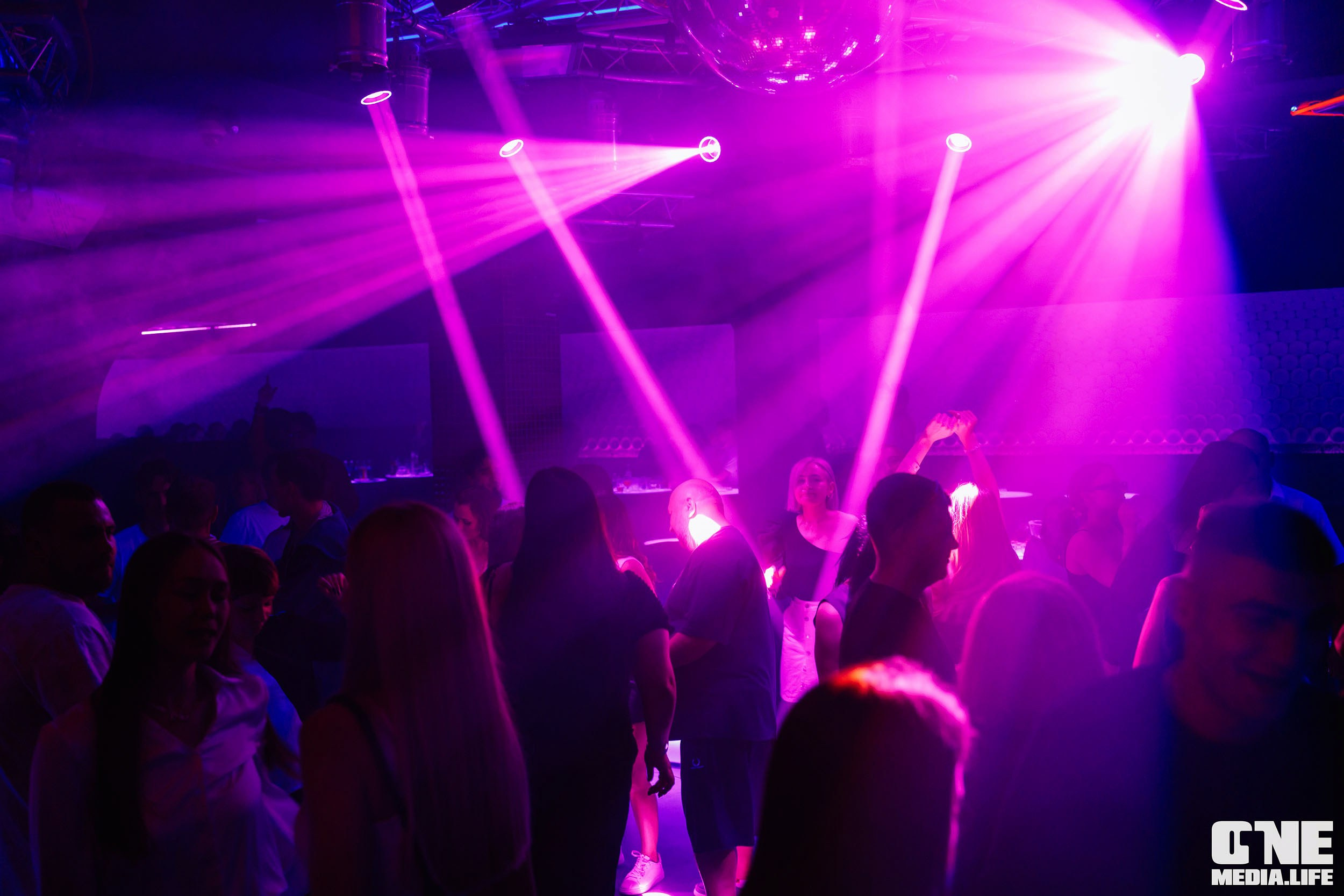 Фоторепортаж из РК Планета. One Media Life: фоторепортажи, фотоотчеты с мероприятий и заведений