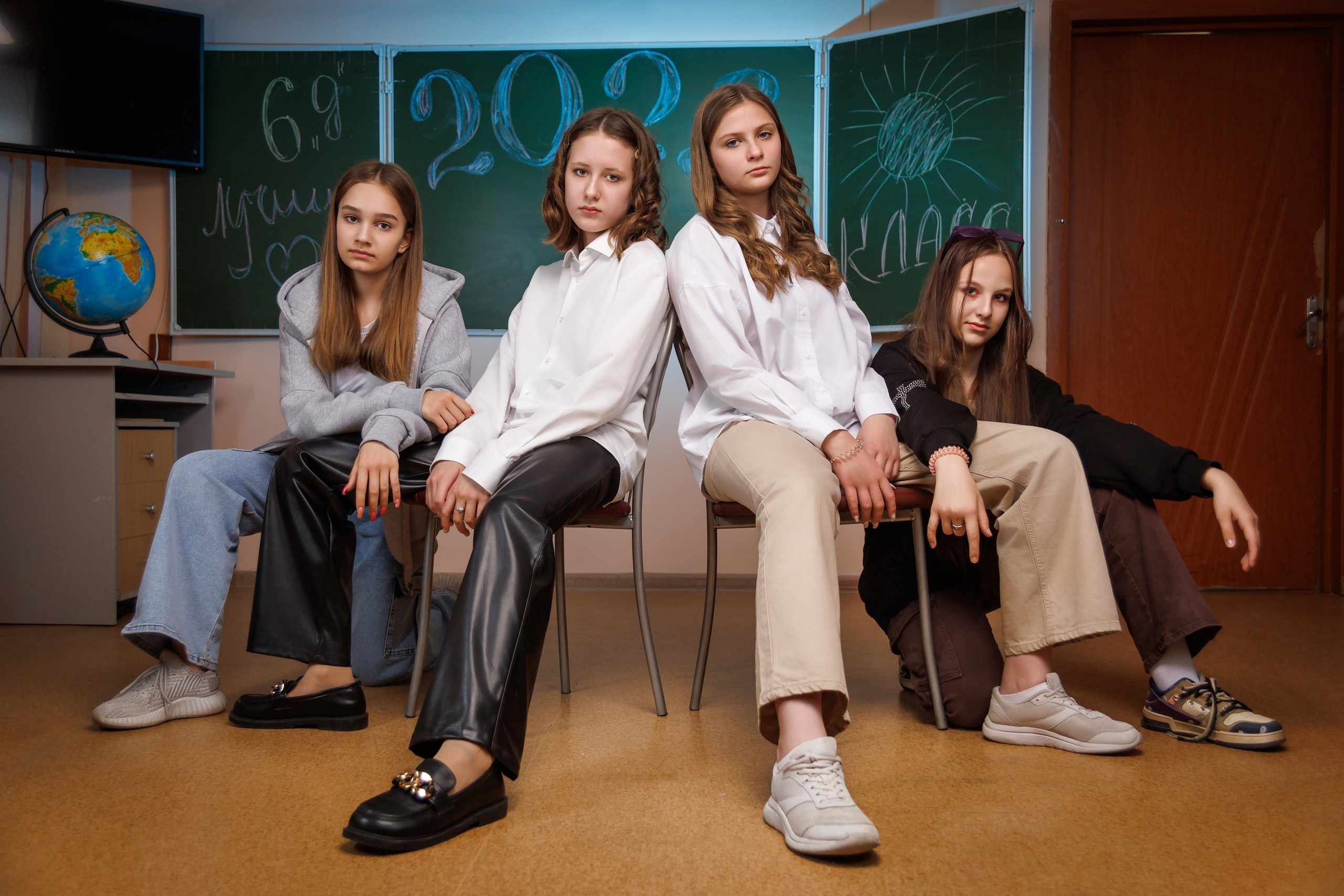 Младшие классы. Фотосессии в Тобольске, школьный фотограф, репортажная съемка