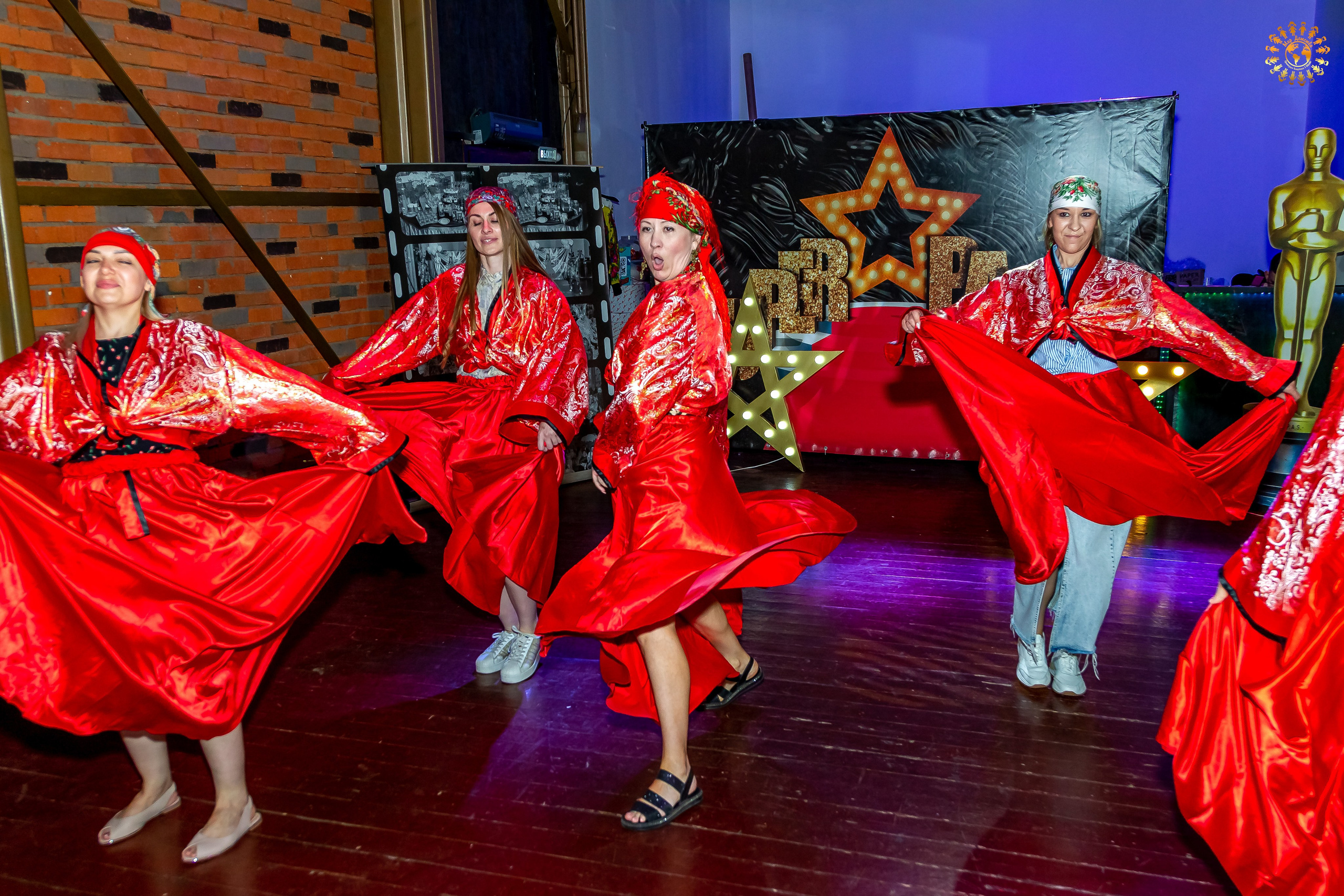 Выпускной 4-го класса 2024. Школа 2109. Репортажная съемка в Москве и области. Анималистика