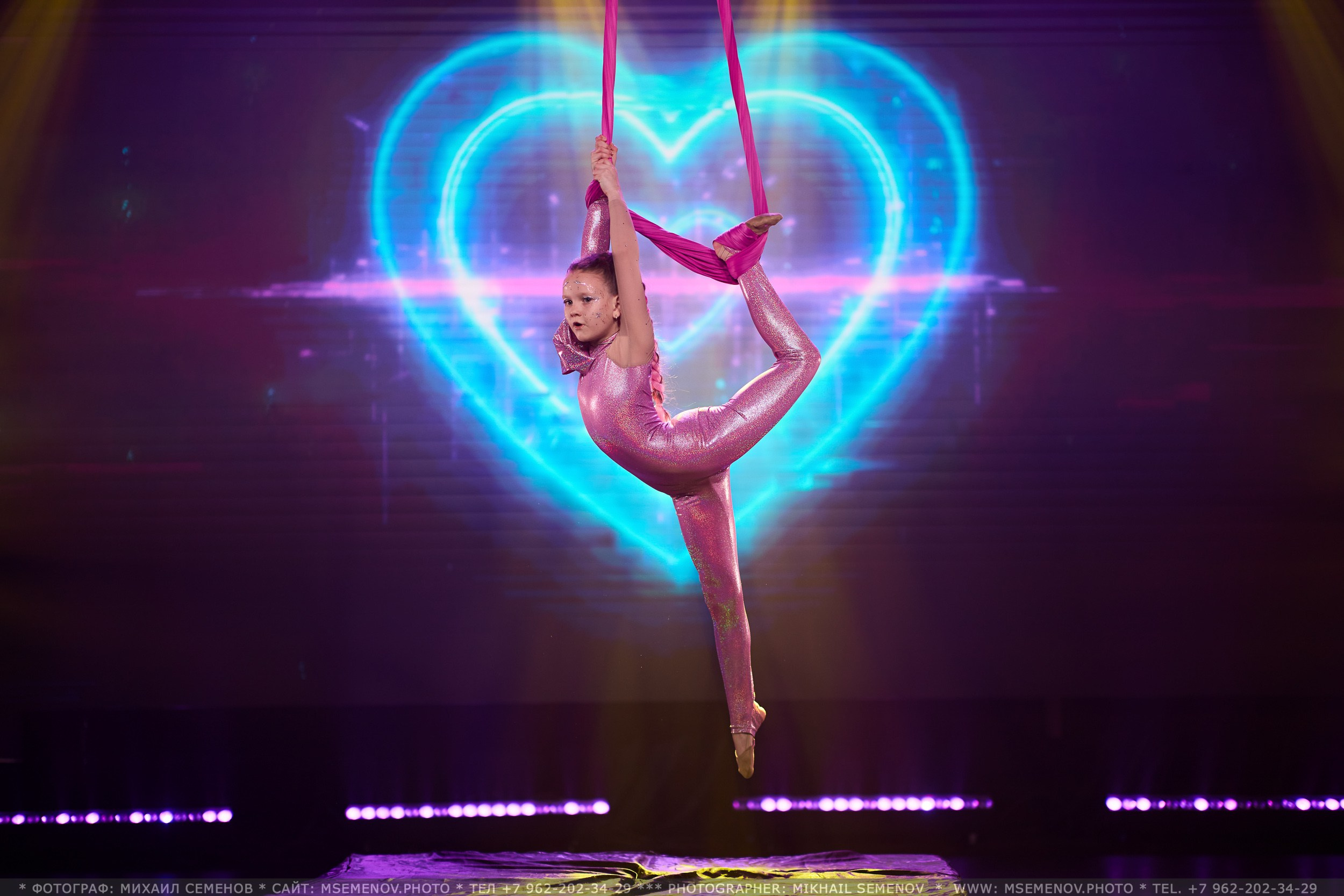 АНОНС фоторепортажа с Юбилейного концерта «ГРАЦИЯ». Фотограф, фотопроекты Михаила Семенова в Ярославле. Фотошкола