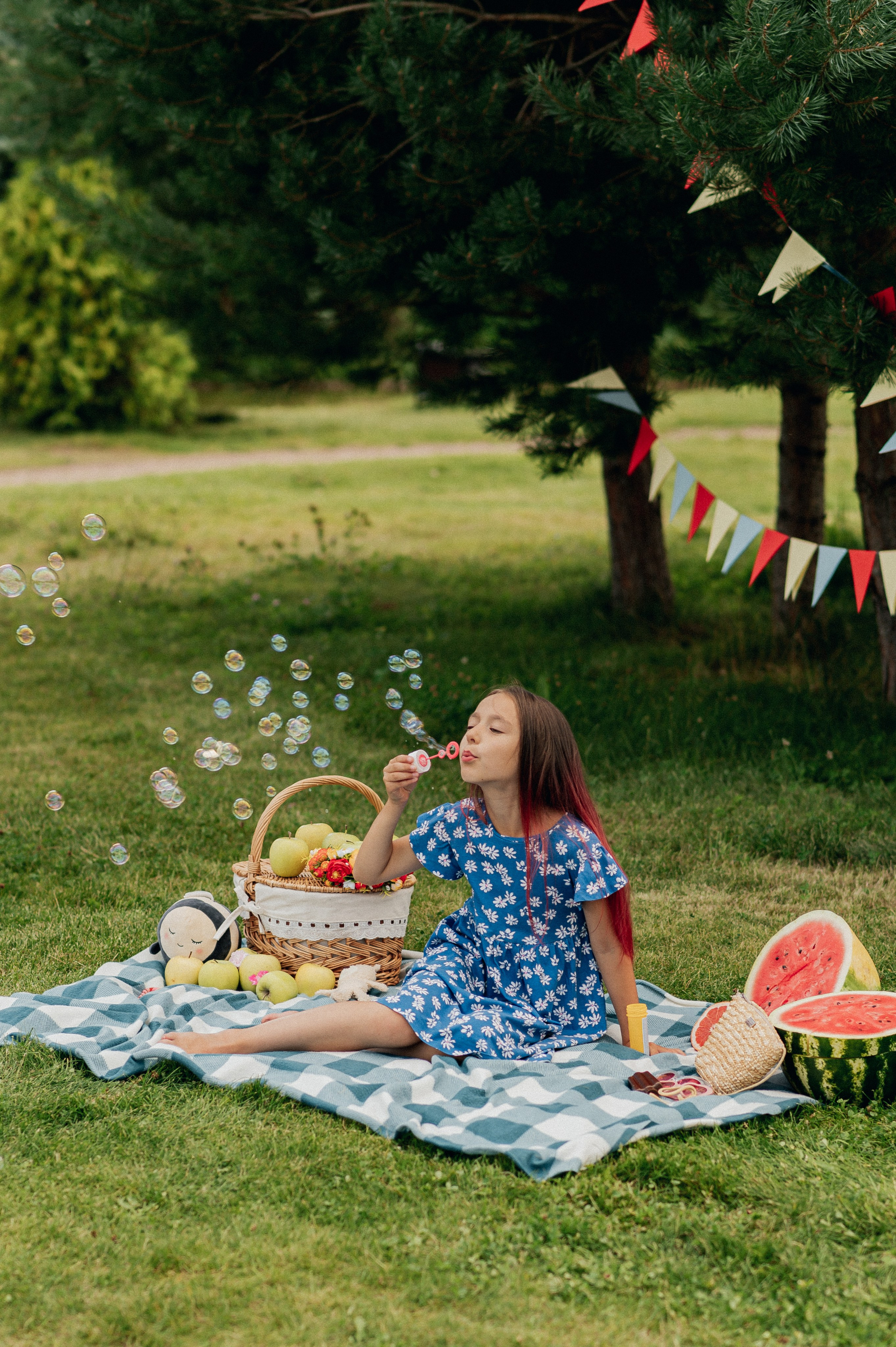 ЛЕТО. ПАРК. АРБУЗ. Профессиональный репортажный, коммерческий фотограф в Санкт-Петербурге