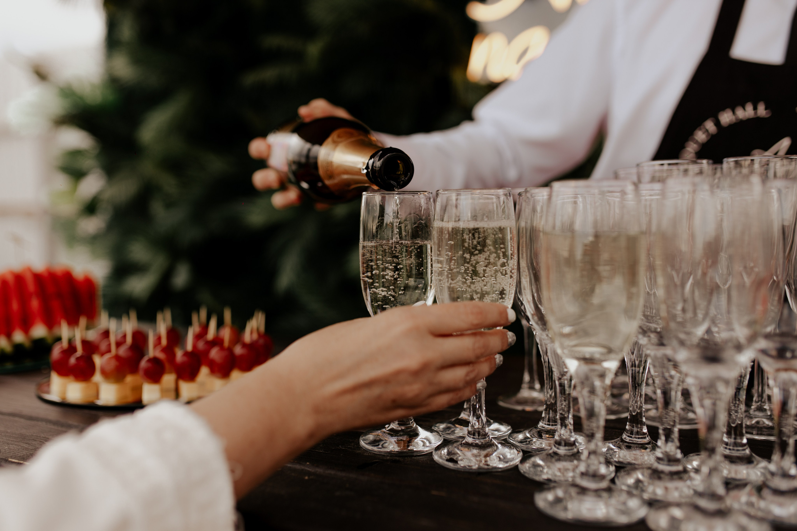 Свадебный банкет в Санкт-Петербурге — Трогательная фотосессия с родными и лавстори. Фотограф в Санкт-Петербурге Лиза Семченкова