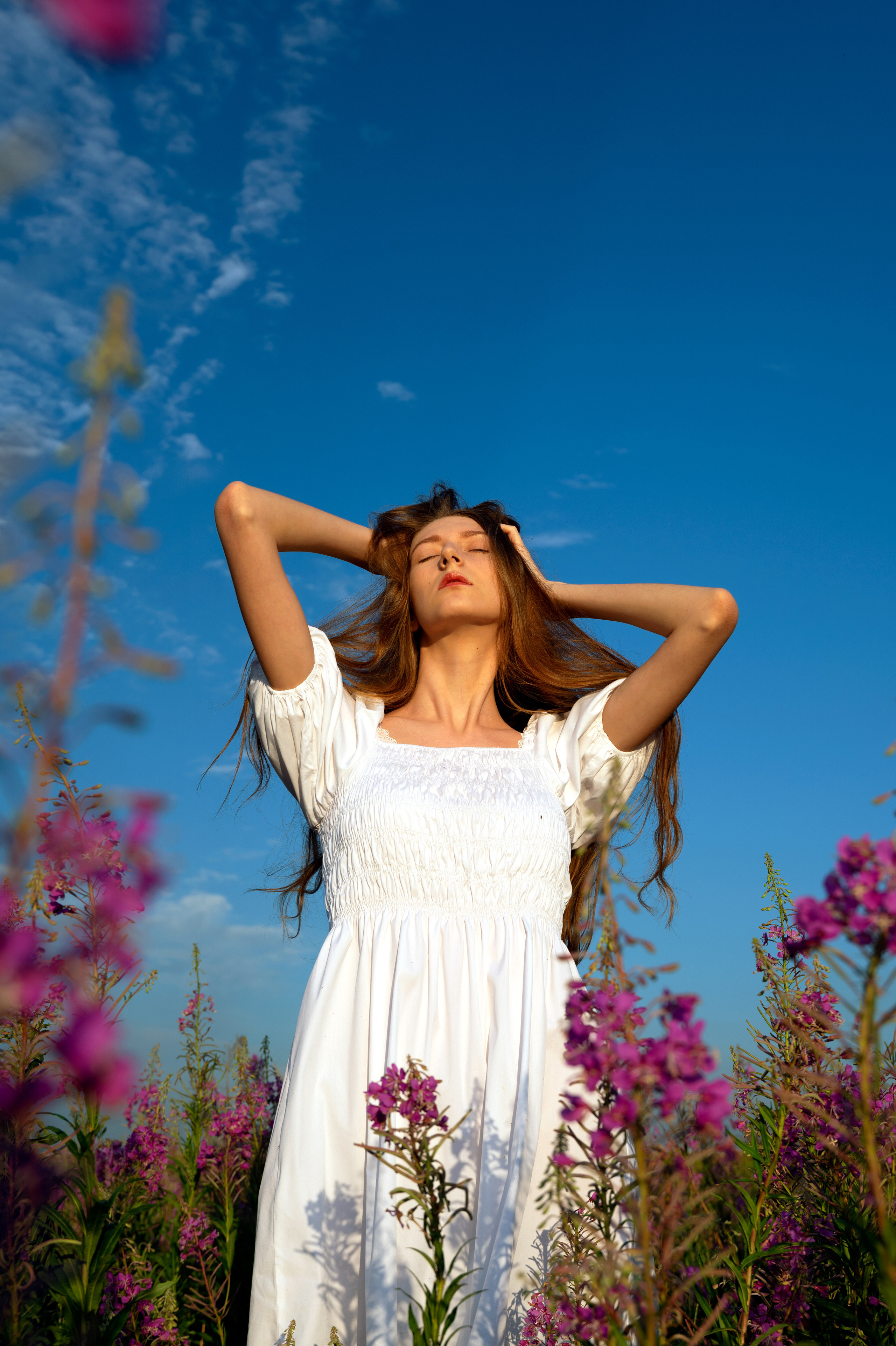 Фотосессия с полевыми цветами