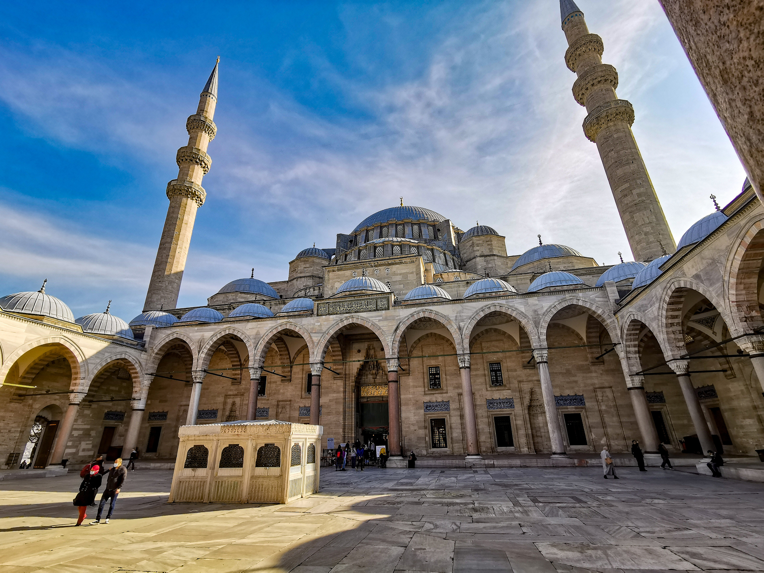 Мечеть Сулеймание Стамбула Осенью, Достопримечательности Стамбула