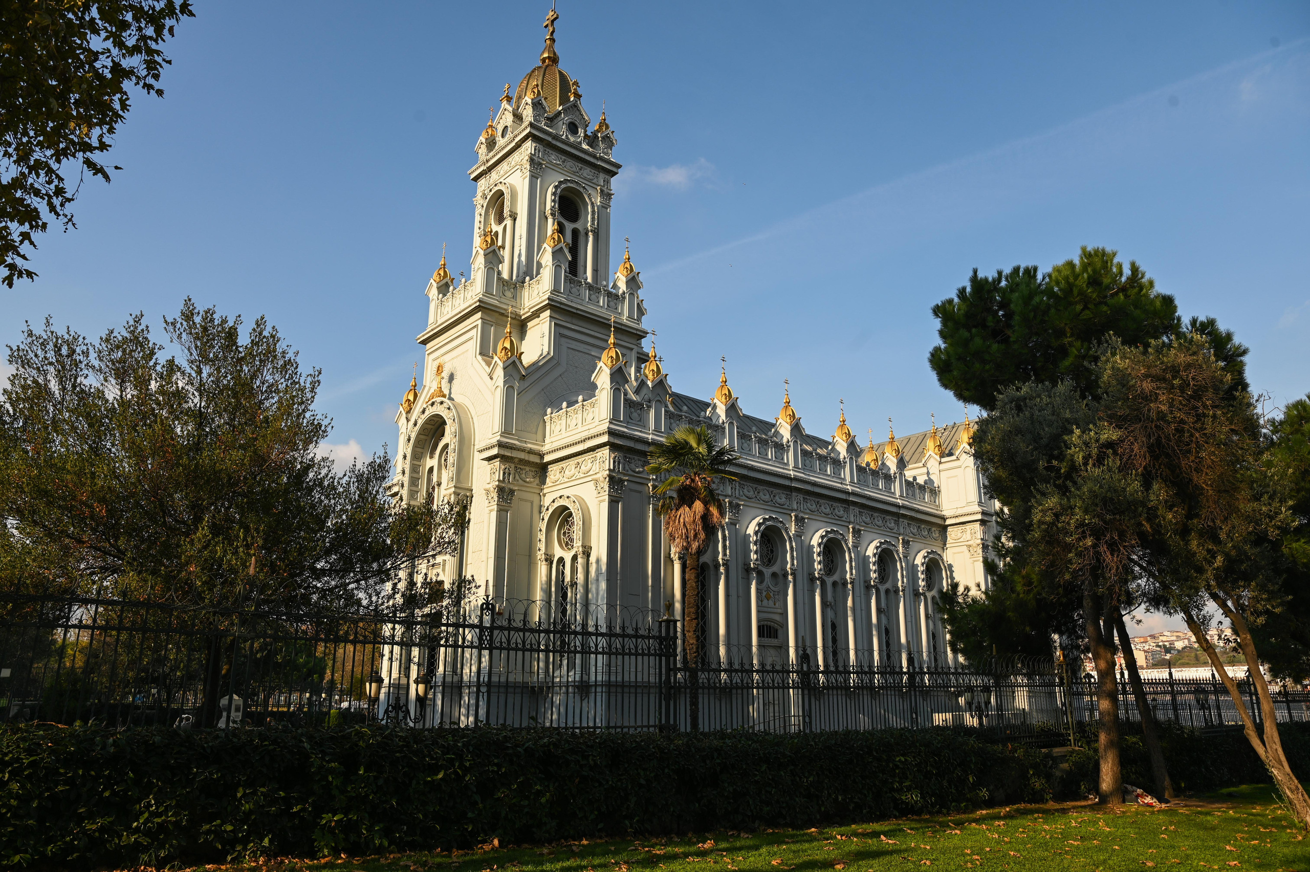 Болгарская церковь св.Стефана в Стамбуле, Достопримечательности Стамбула 