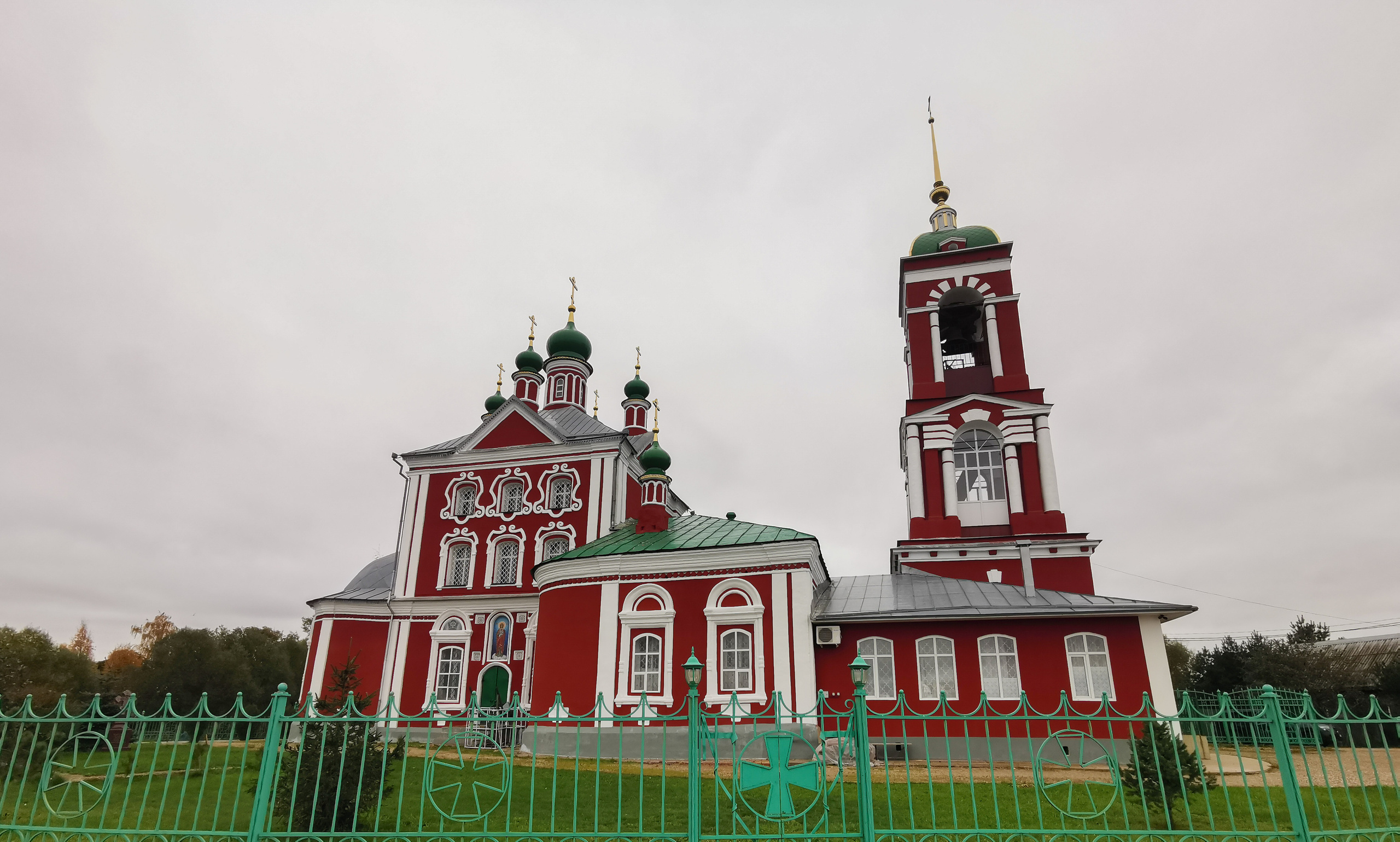 Церковь, озеро, берег, Достопримечательности Переславль-залесский 