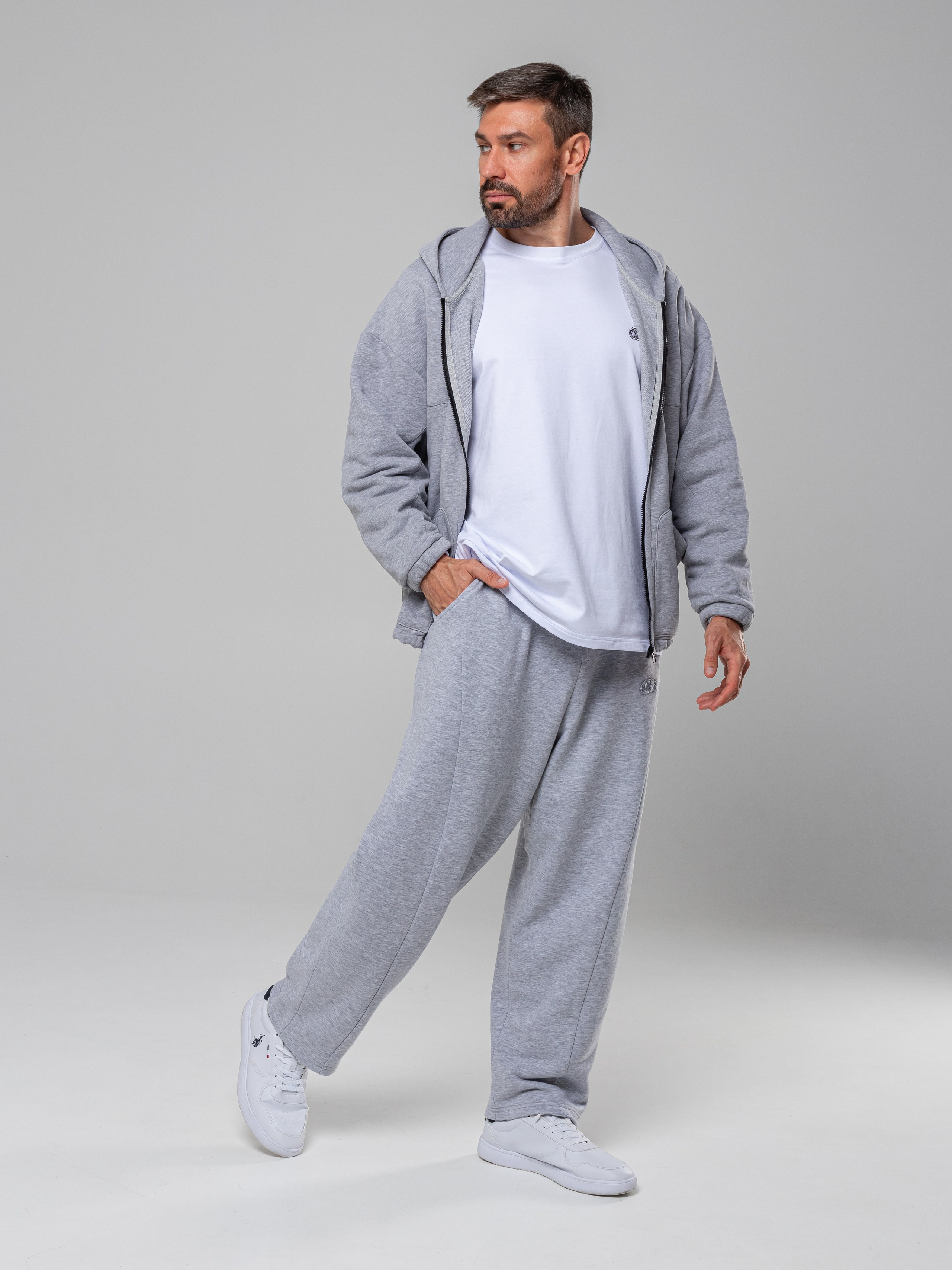 Худи и штаны. Фотограф в Краснодаре Арина Кудряшова