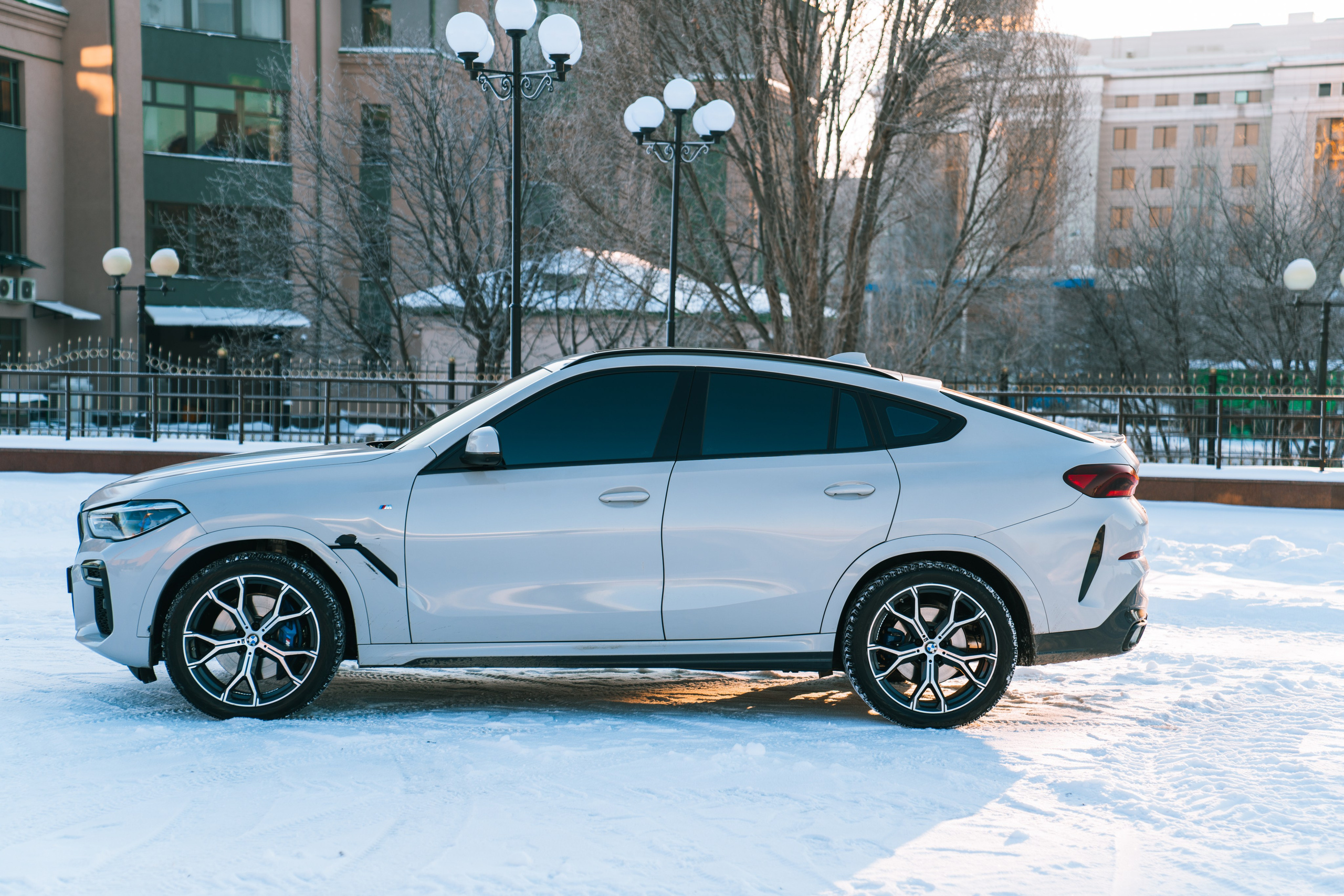 BMW X6 30d X-Drive. Идеальные портреты для соцсетей — Фотограф Ленар