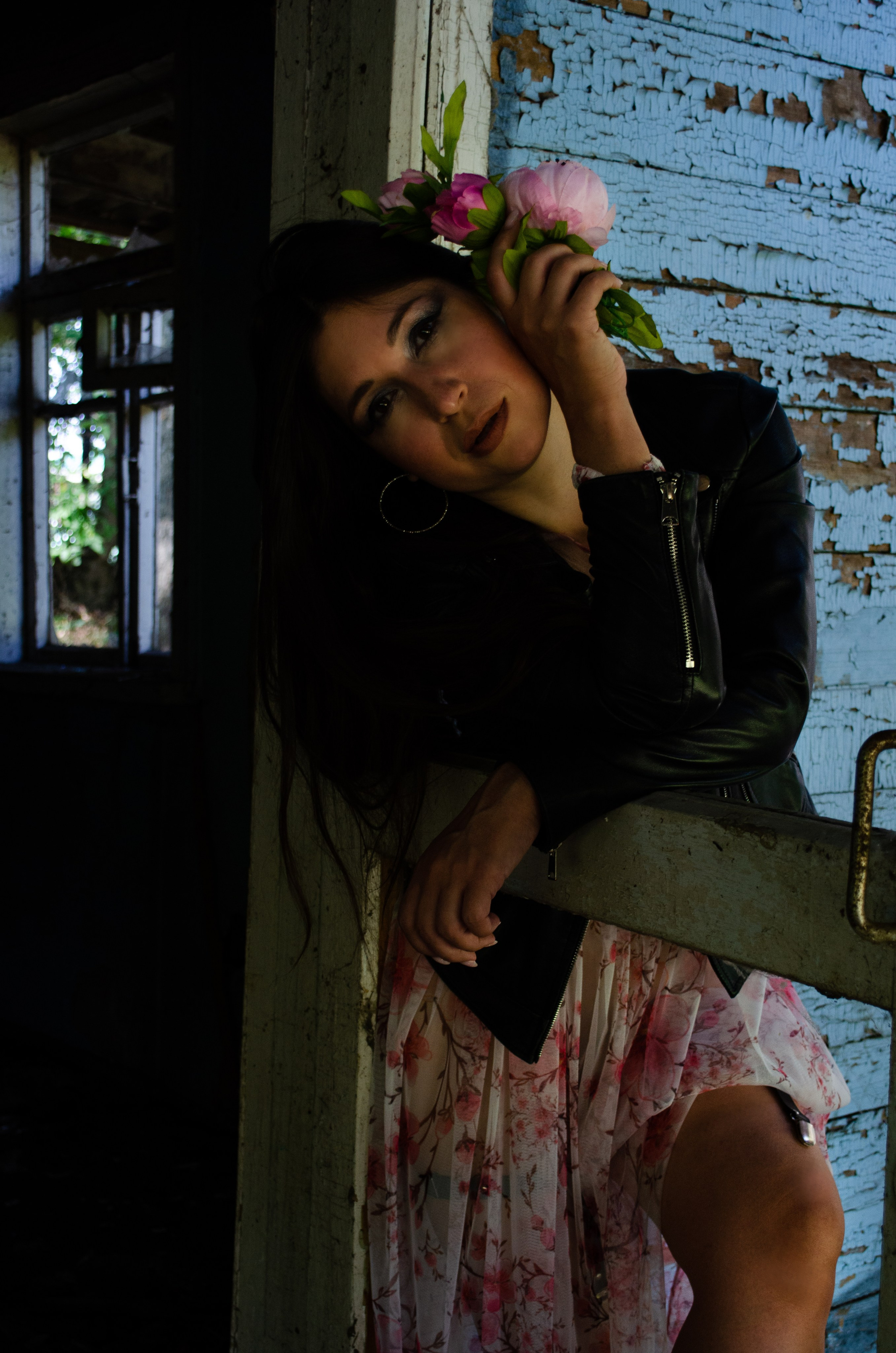 Ирина. Заброшке в стиле Voque. Портретный фотограф в Краснодаре Юлия Кудряшова