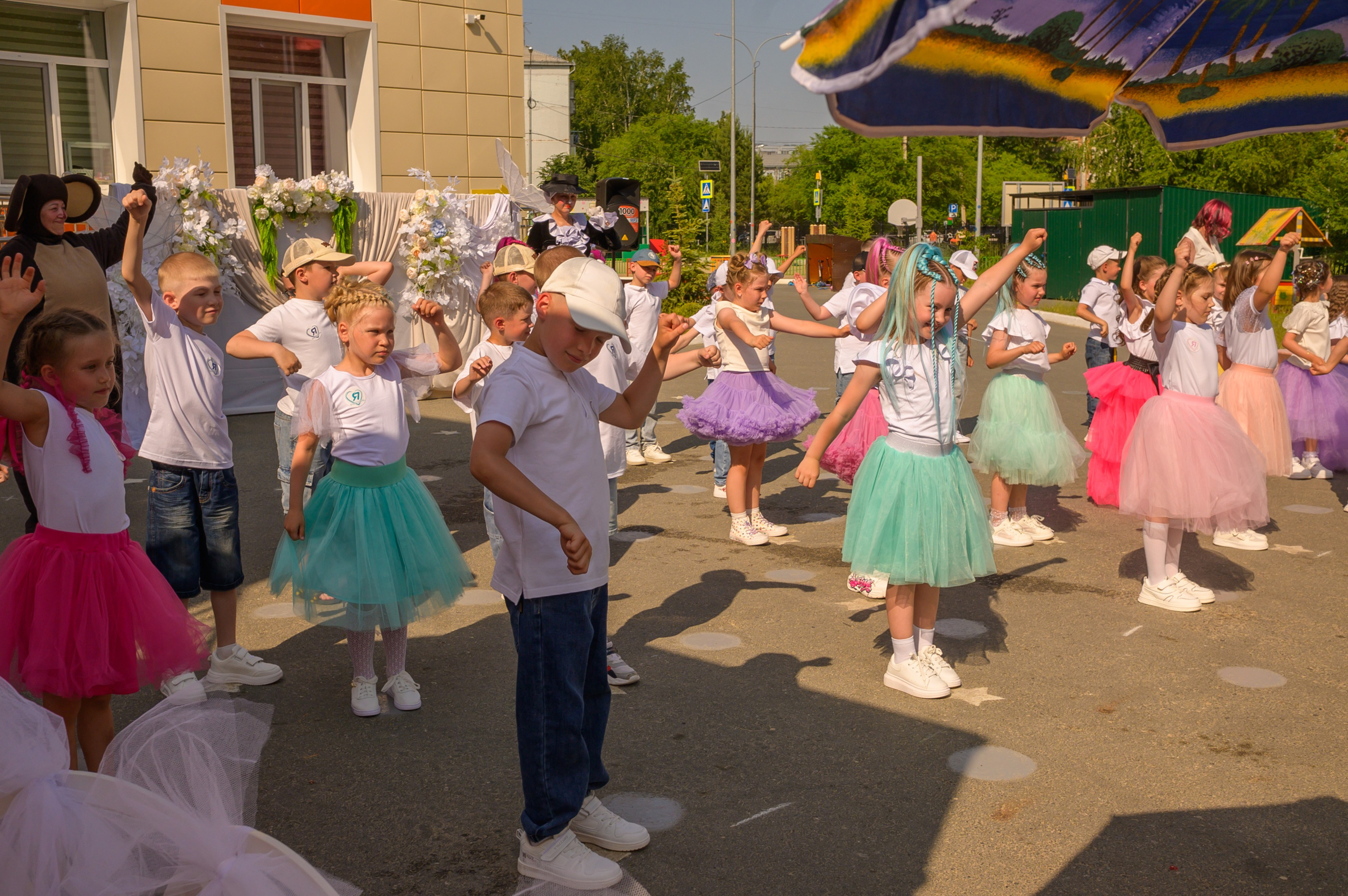 Репортаж выпускного группа «Фантазёры» 3 садик. Фотограф новорожденных, семейный детский в Тюмени Татьяна Морозова