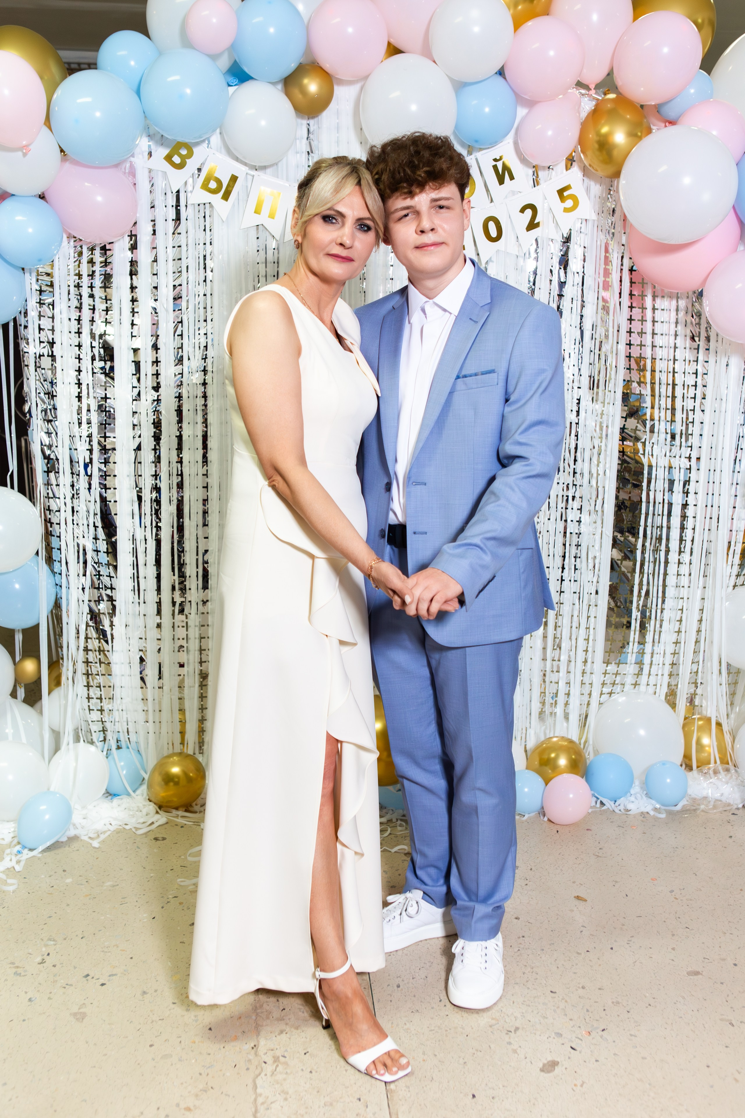 ФОТОСЕССИЯ С РОДИТЕЛЯМИ ВЫПУСКНОЙ 2025 9 ШКОЛА Г.МЦЕНСК. Профессиональный фотограф в Мценске и Орловской области