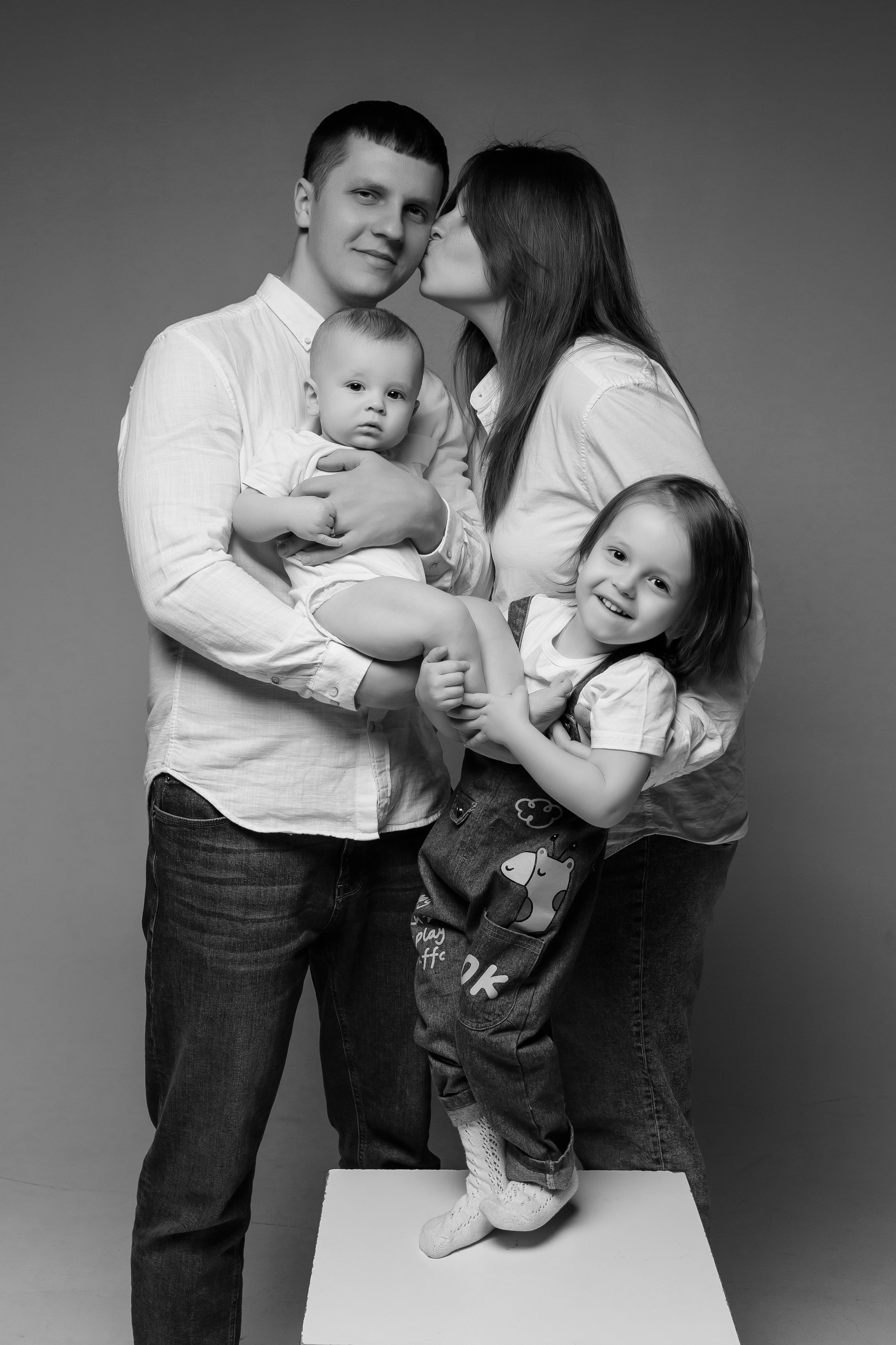 Семейная фотосессия Анастасии и Александра. Женский фотограф в Оренбурге Ирина Заводчикова