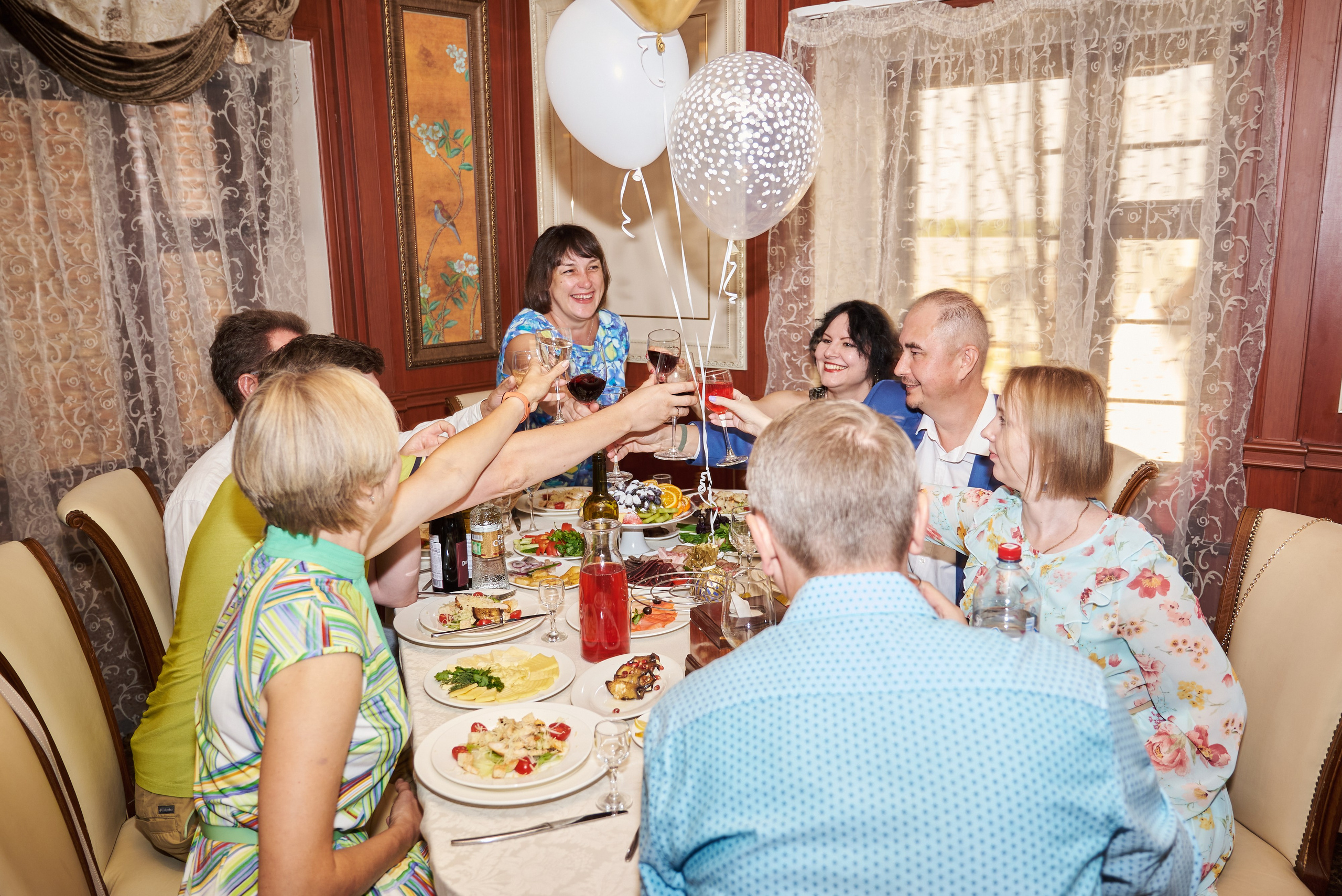 Торжества (юбилеи, корпоративные мероприятия). Выпускные Альбомы в Нижнем Новгороде