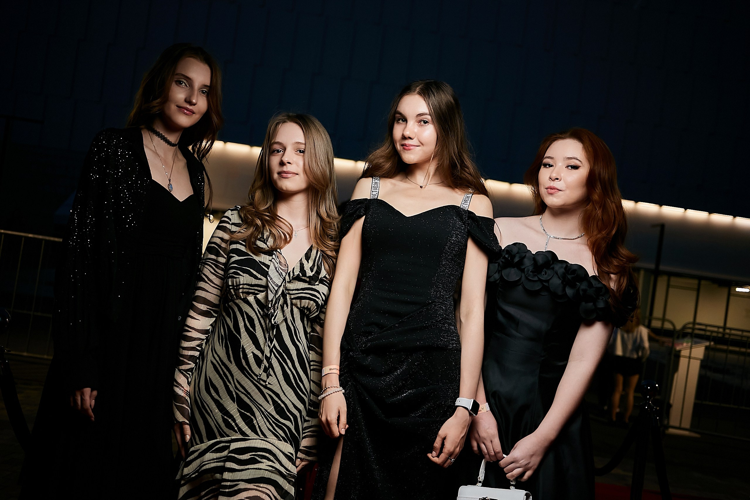 Выпускной 2024 концертный зал Академия ВТБ. Фотограф и Видеограф в Москве. Олег Корушев