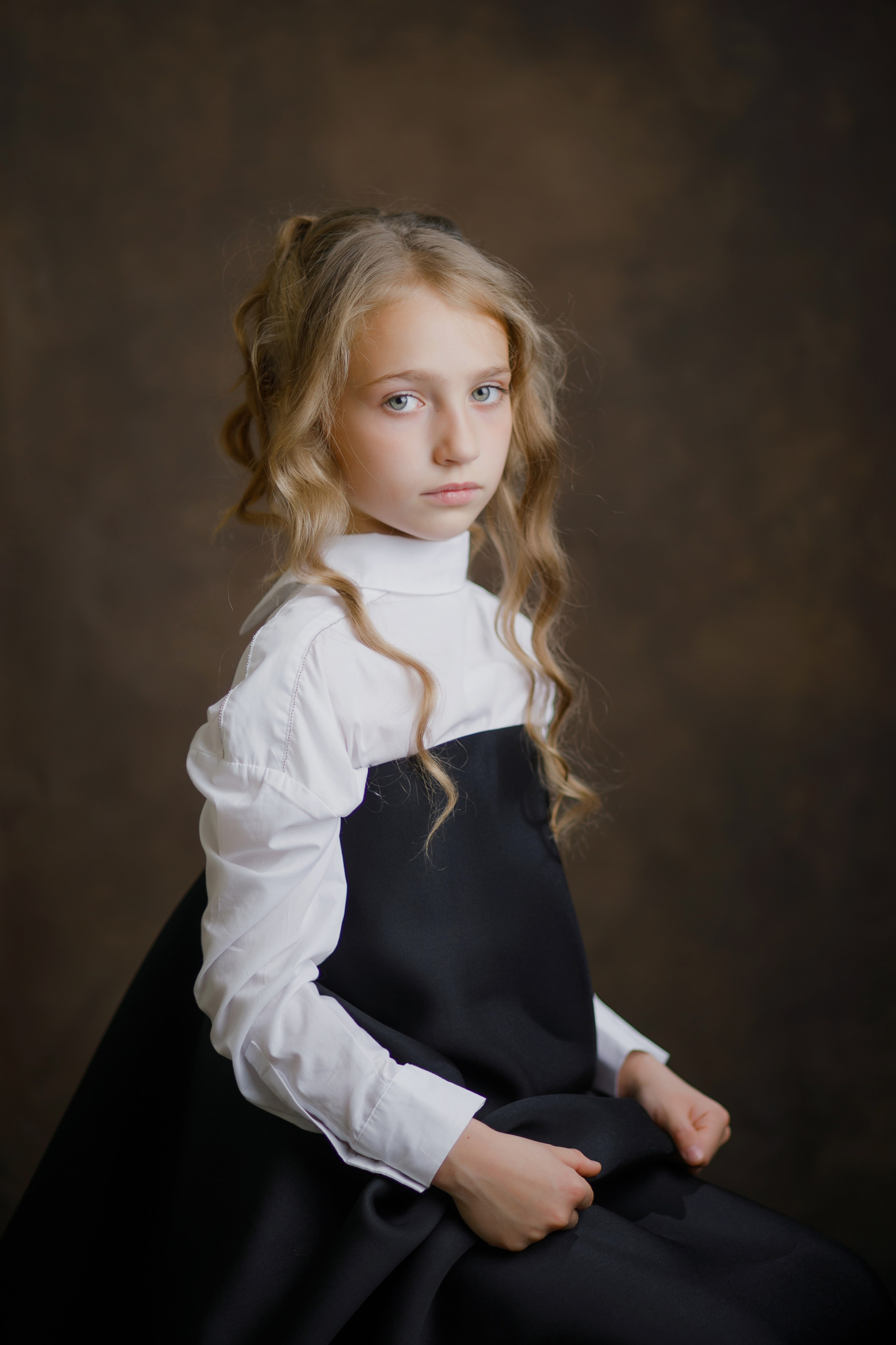 Классика. Просто фон и свет. Школьные альбомы, Семейные съемки, Портреты, Фотограф Елена Кузнецова