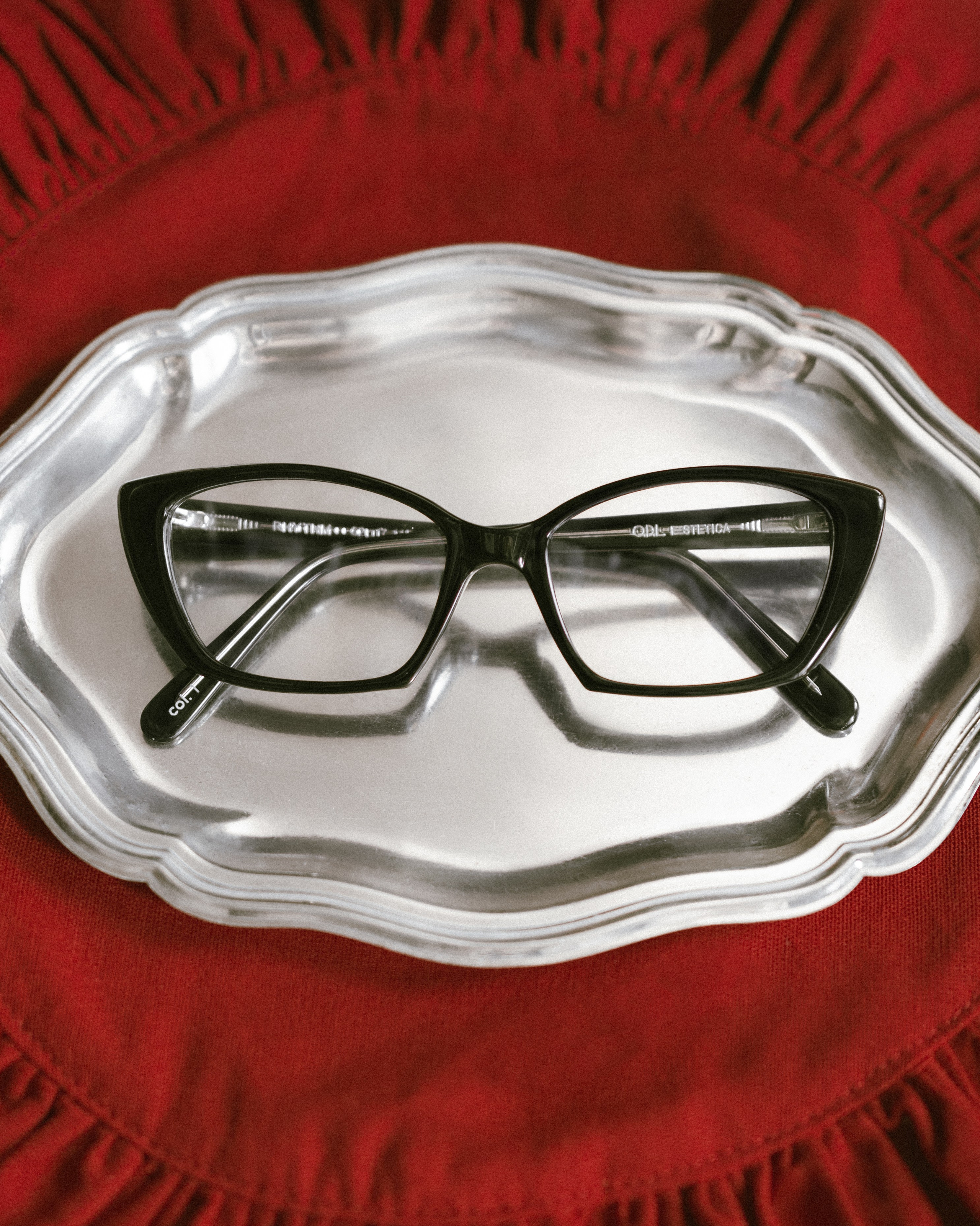 Etalon Optica. Фотограф для брендов в Санкт-Петербурге — Анастасия Галина