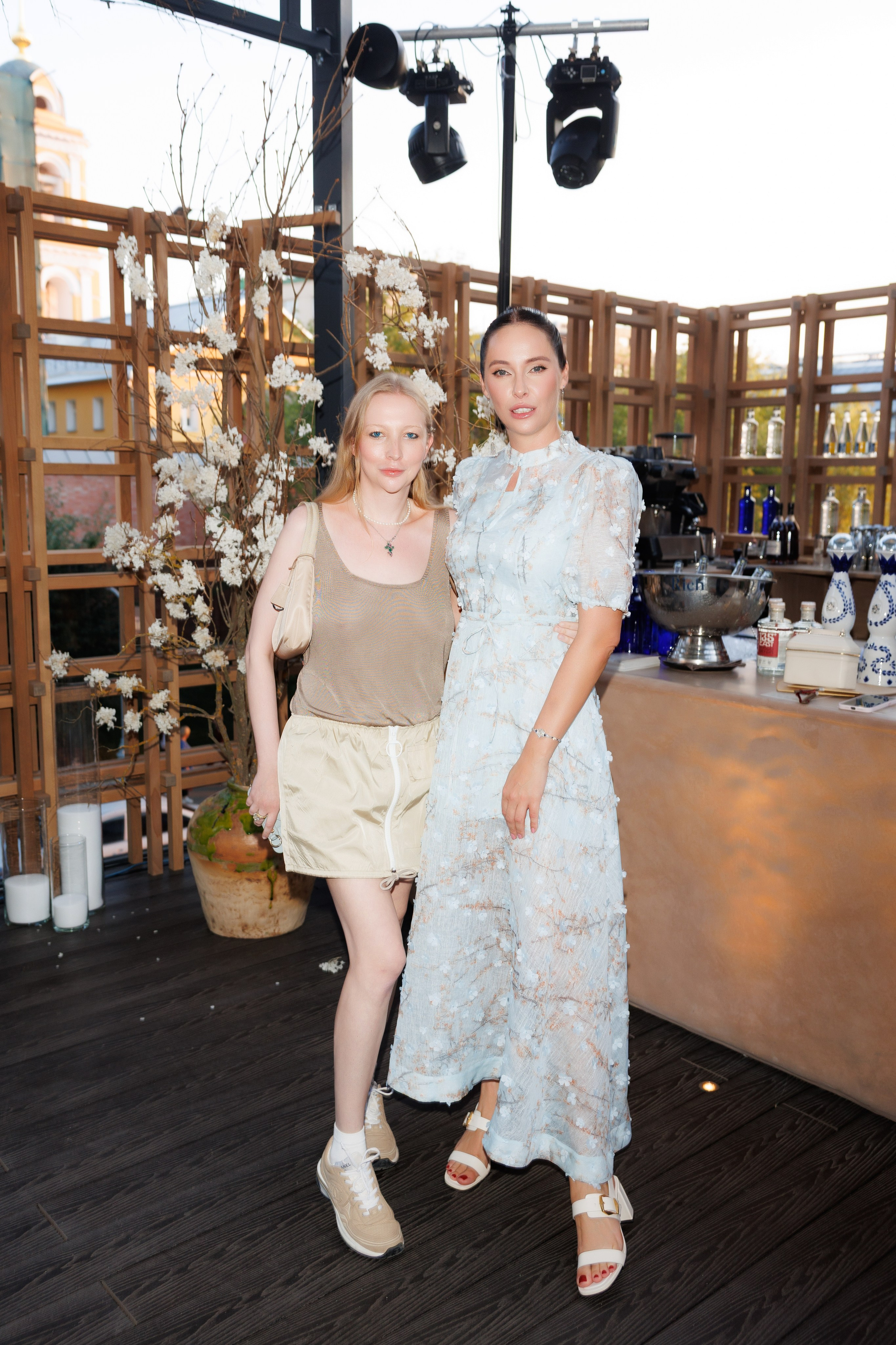 Юлия Пош и Ирина Зарькова открытие веранды ресторана IKURA