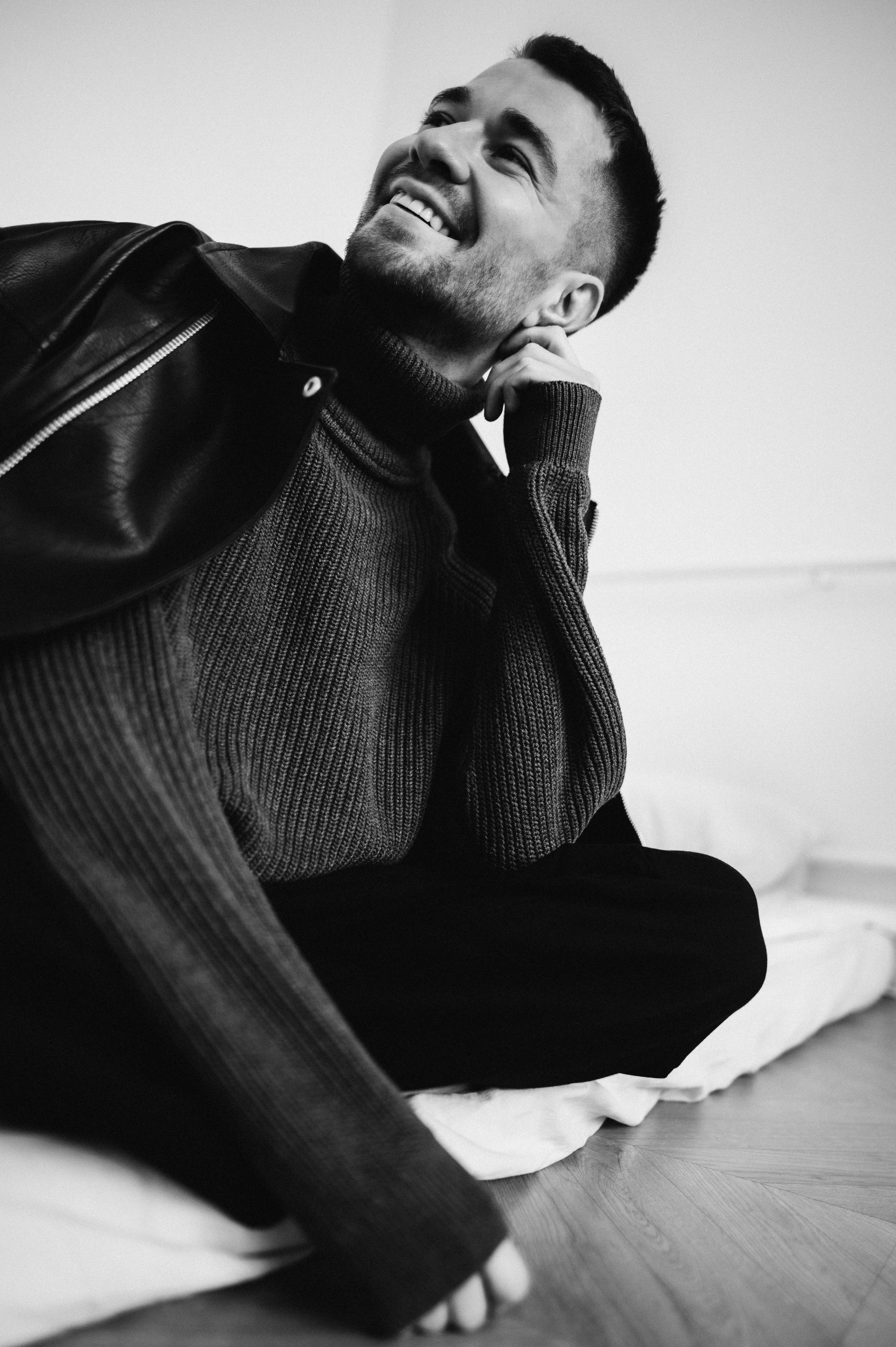 Антон студия Спб (мужская индивидуальная съемка). Фотограф ПИТЕР СПБ Надежда Баранова