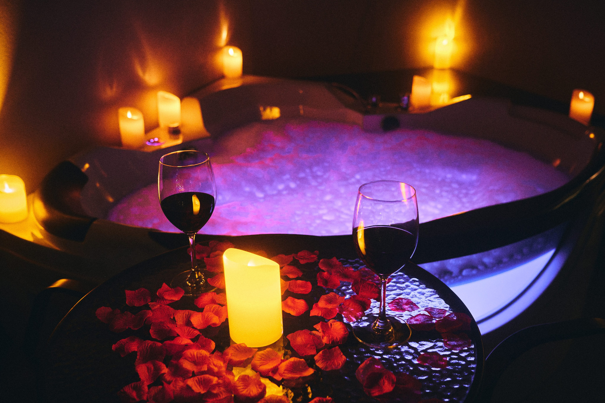 Lavender Mansion. See the moment and catche. commercial and reportage