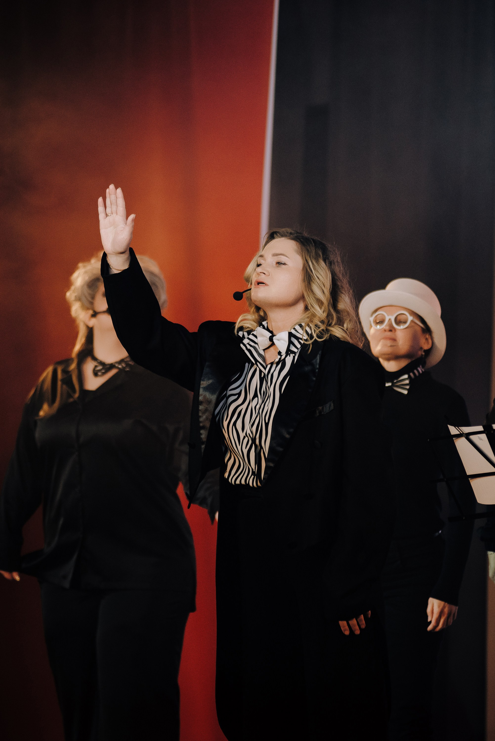 СПЕКТАКЛЬ «ВОЛШЕБНЫЕ ОЧКИ» ОПТИК-ЦЕНТР. Репортажный фотограф Зуев Роман г. Челябинск