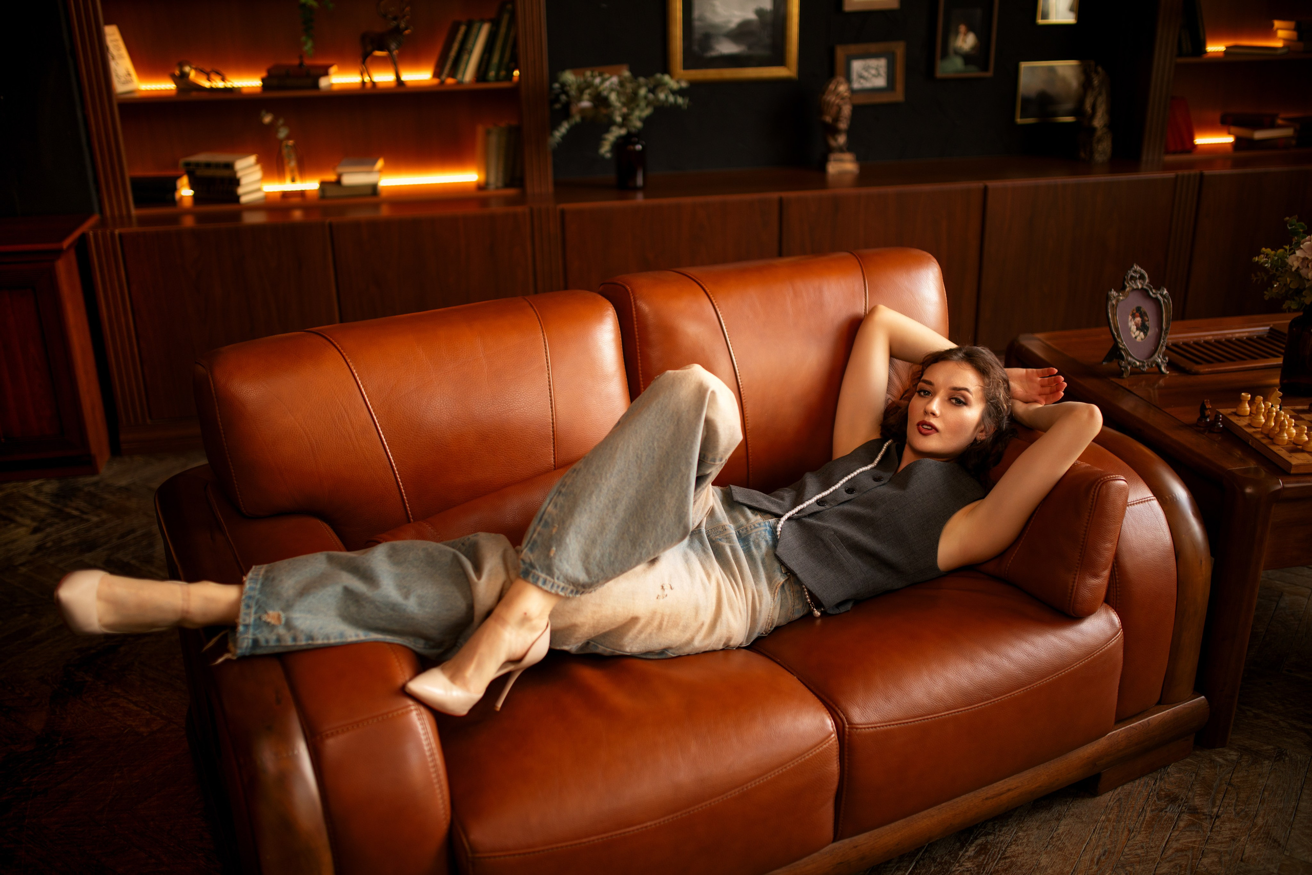 Фотосет с Анастасией в интерьере в формате «Я красивая». Дмитрий Шульгин, портретный фотограф в Воронеже