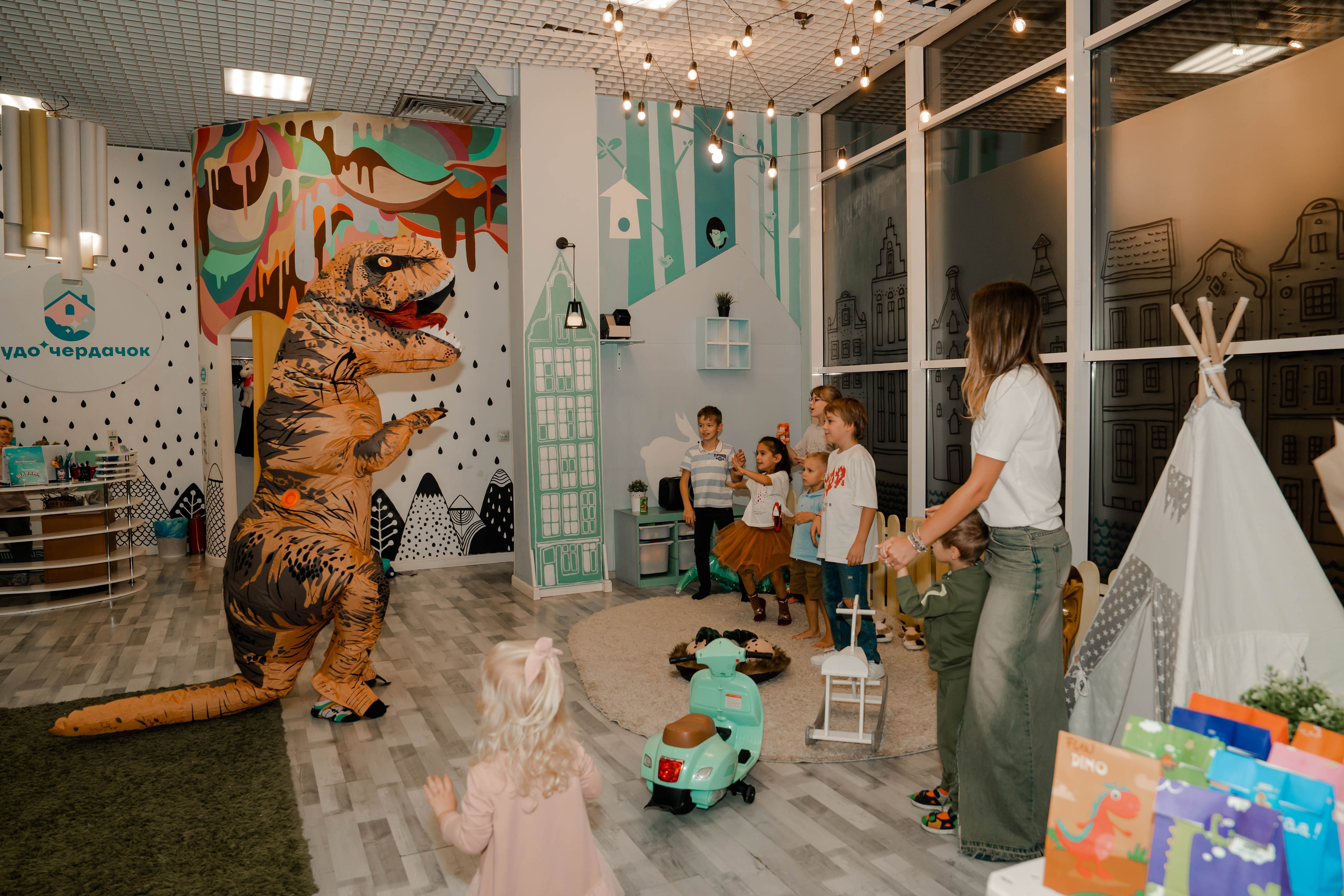 Грозный Тирекс. Крамер Юлиана детский и семейный фотограф