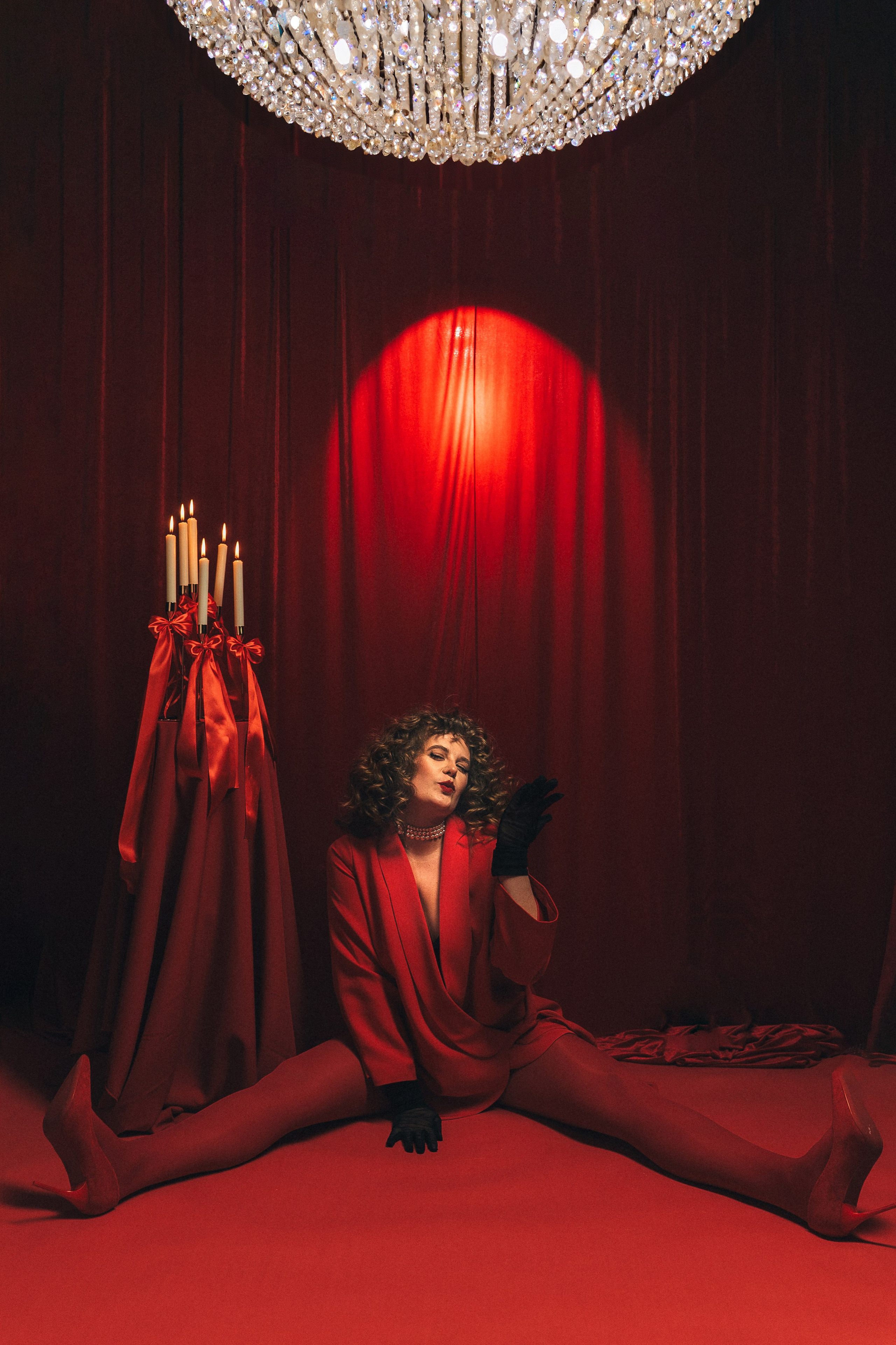 Ledy in Red. Выпускной школьный альбом в Орске и Москве — Фотограф Наталья Лаптова