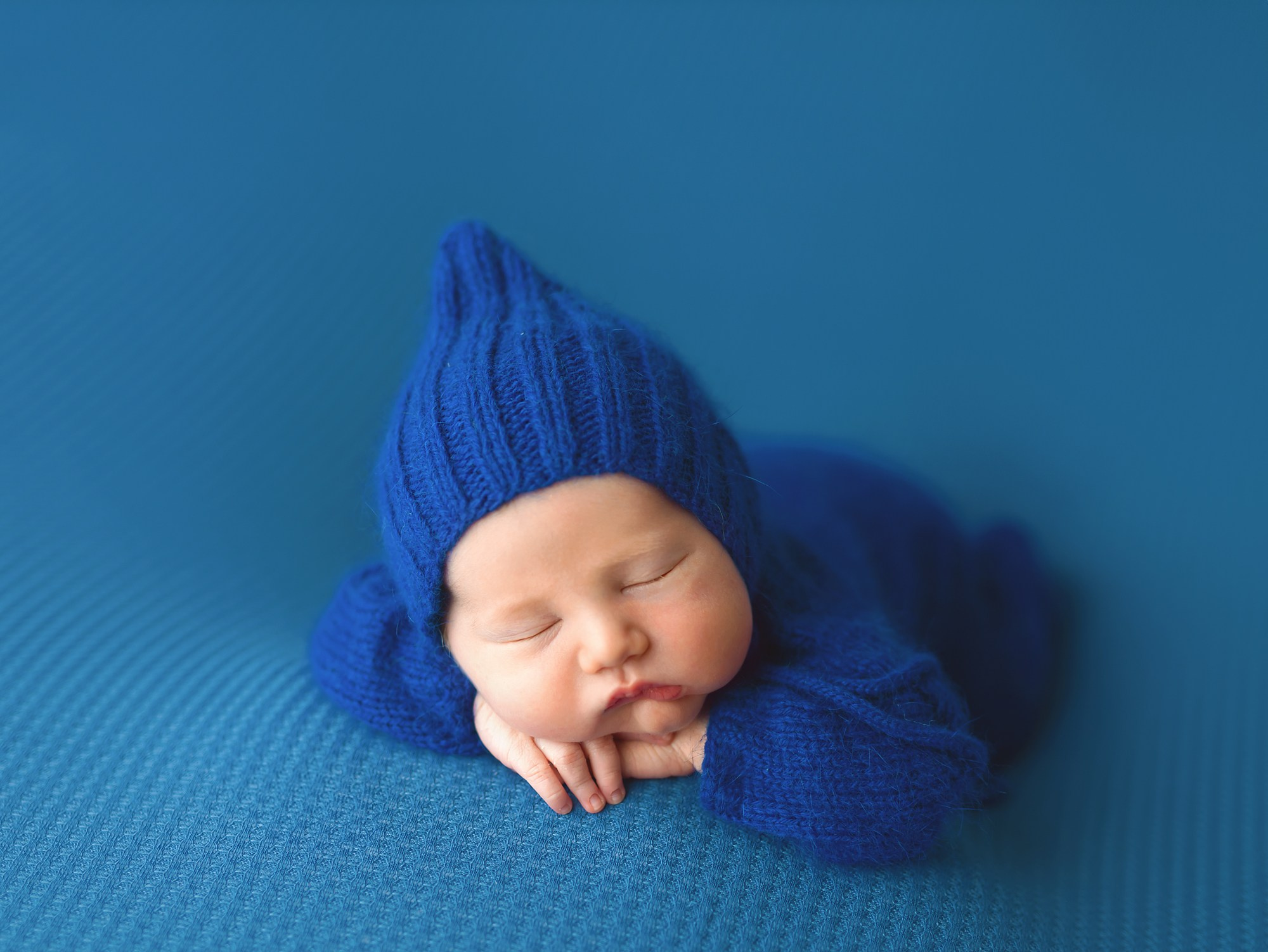 Newborn. Фотограф новорождённых в Казани Нейля Гильмутдинова ньюборн