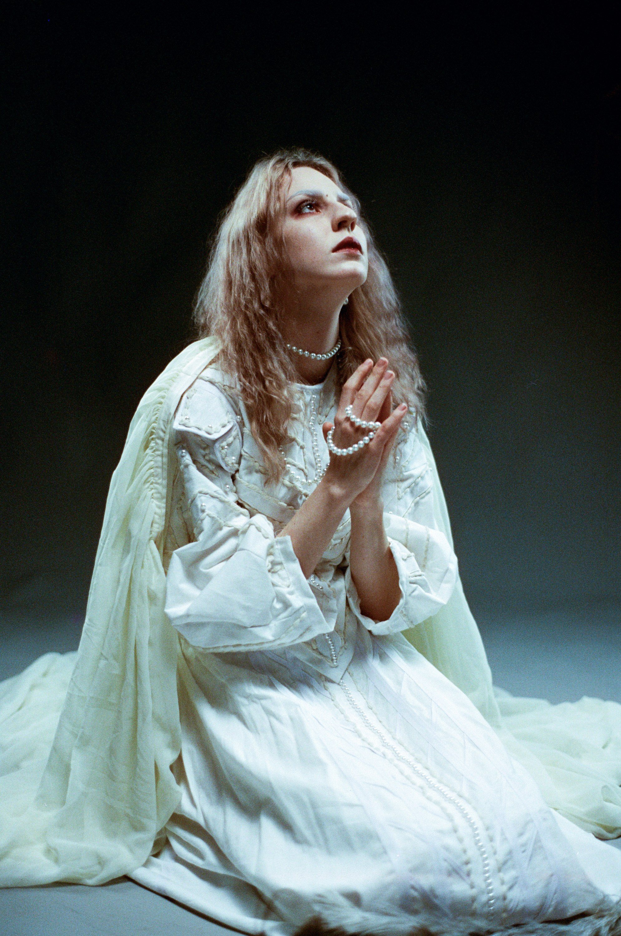 Lampa 400D Canon EOS 30 + Carl Zeiss Planar 50 f/1.4 T* ZE