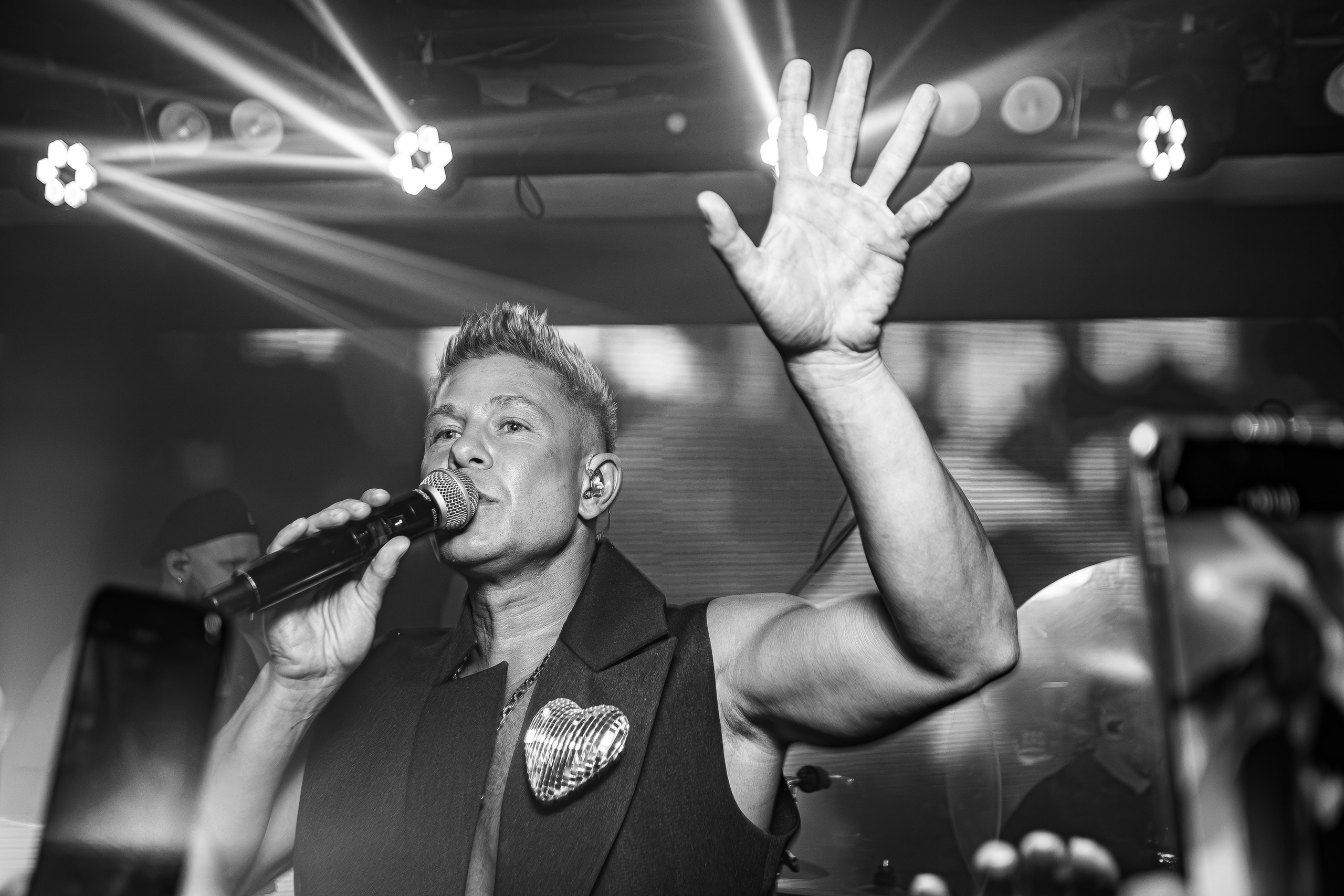 «Митя Фомин"_Чайка на пляже_Ялта_28.06.2025 г. Аминов Руслан | Фотограф