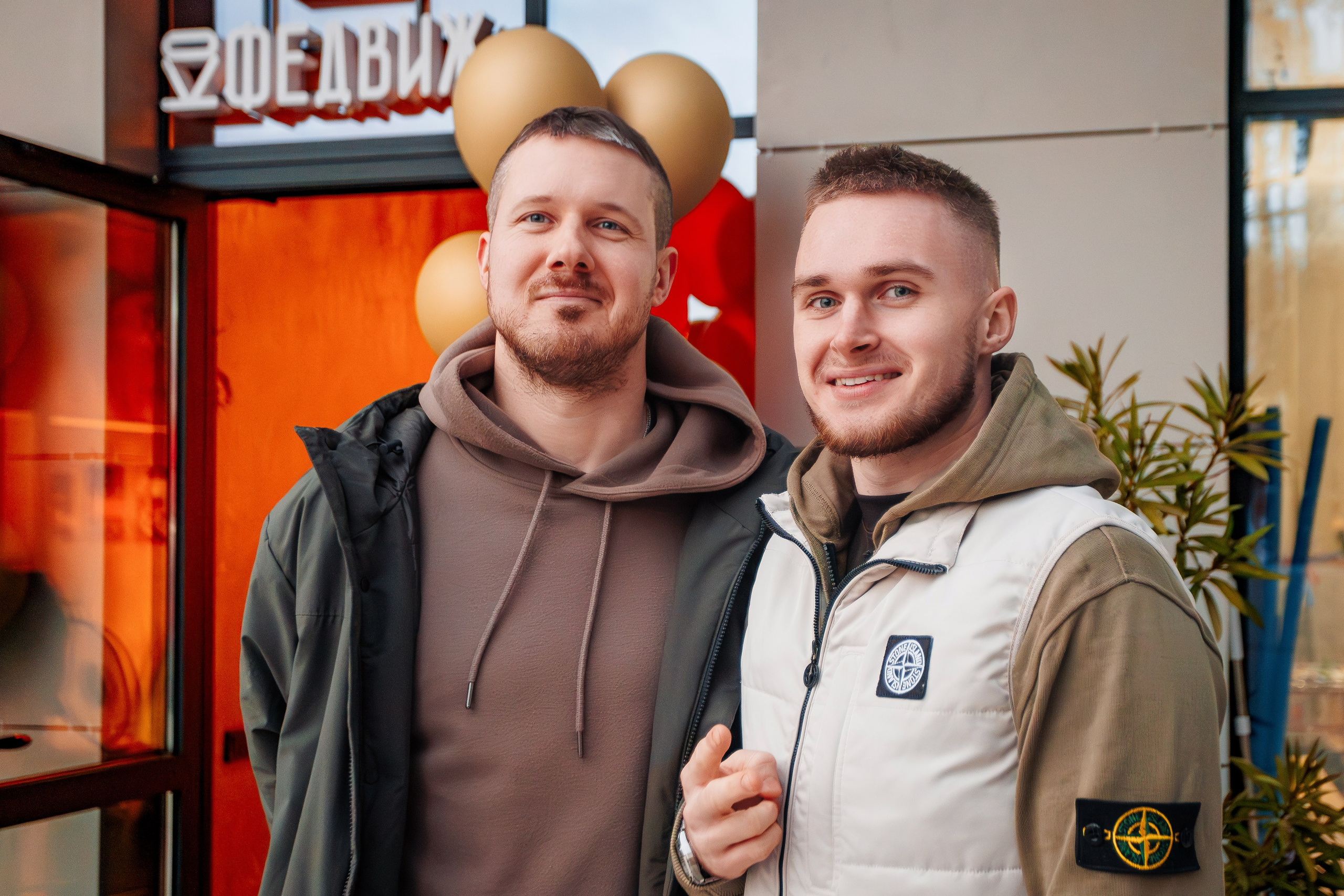 10 лет проекту «КОФЕДВИЖ» и открытие новой кофейни_Ялта_19.12.2025. Аминов Руслан | Фотограф