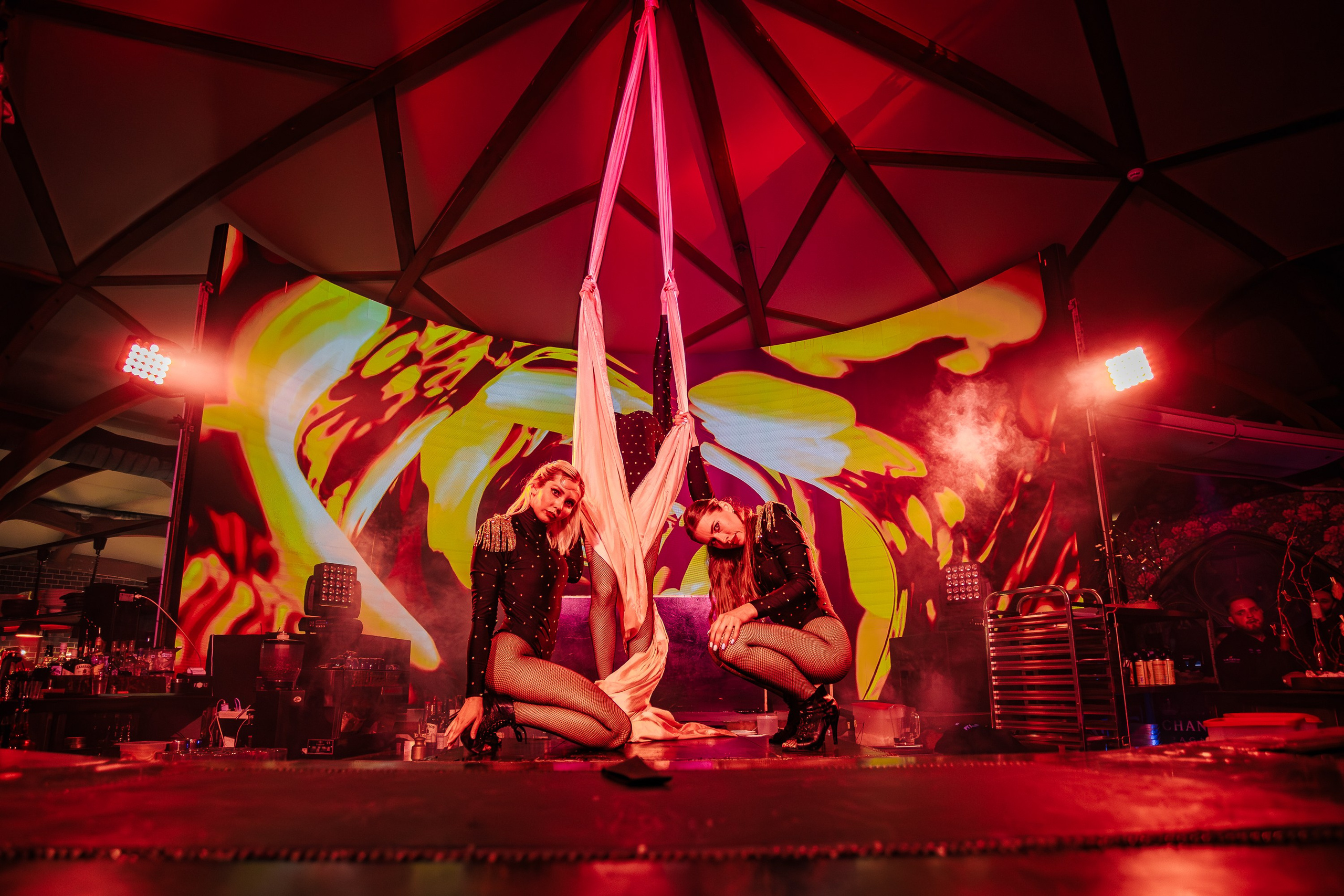 PTIZZA SHOW. Gold & Black in Ptizza Bar_Ялта_6.07.2025. Аминов Руслан | Фотограф