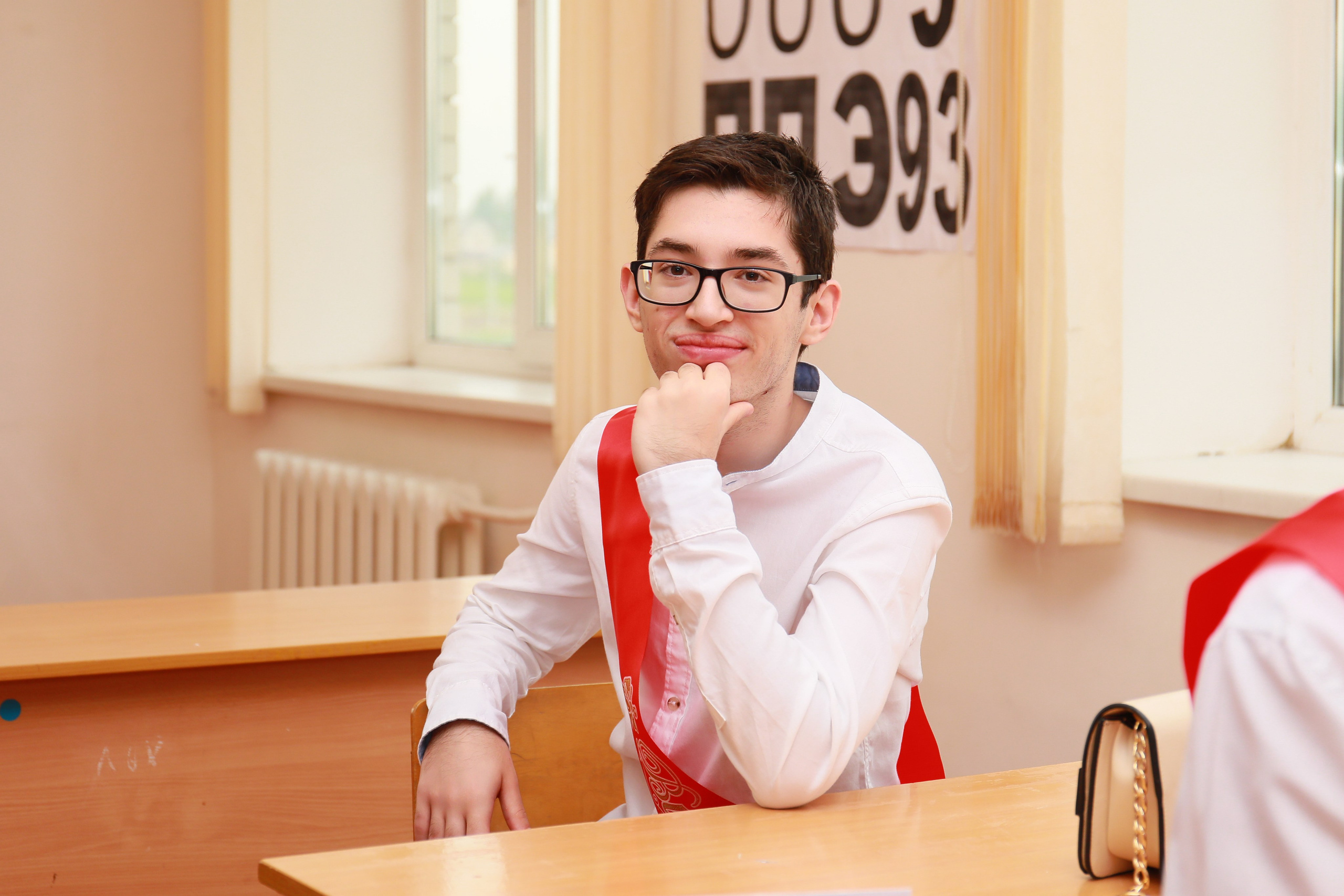 Последний звонок (Школа 2). Детский семейный фотограф Краснодар