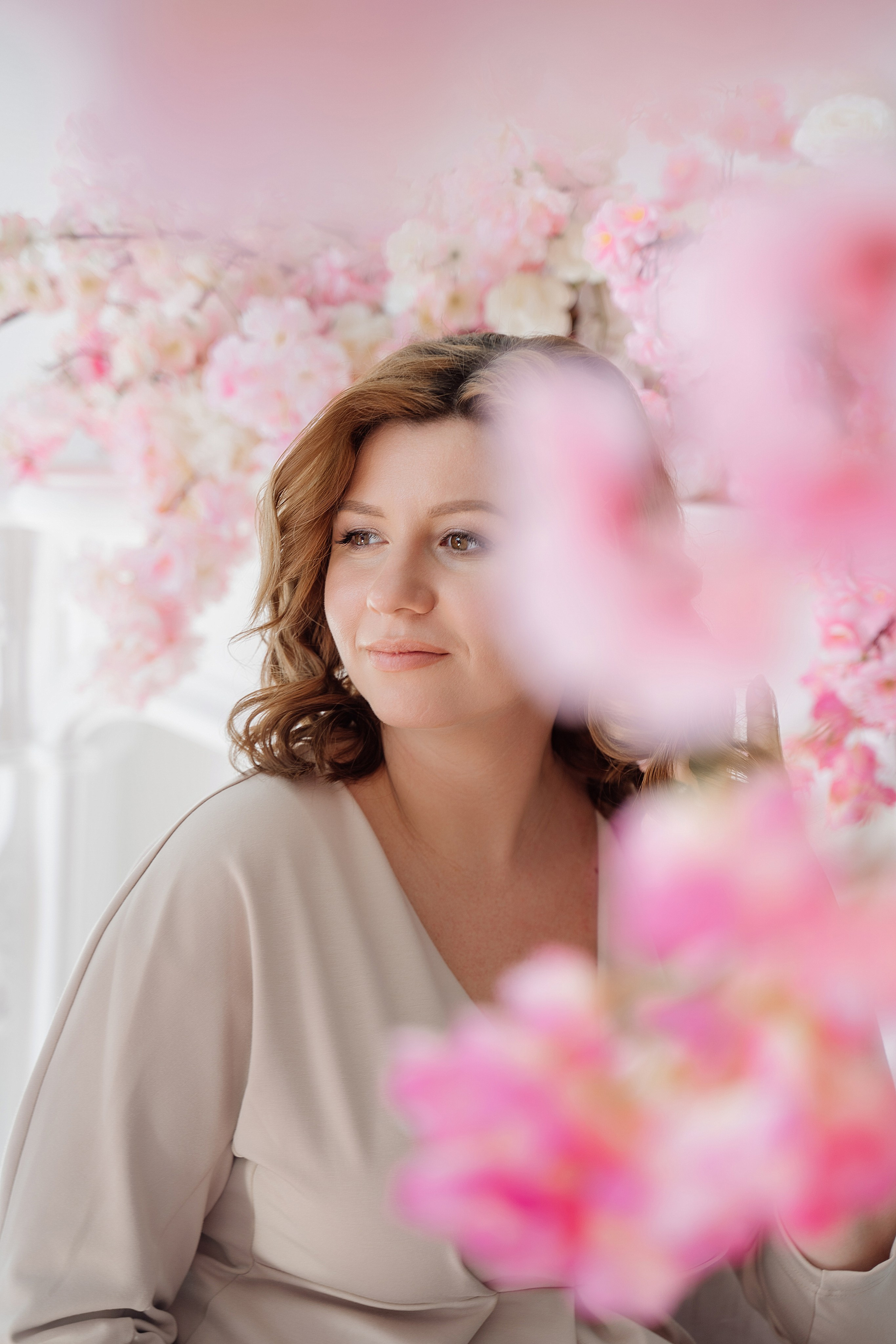 Беременная съемка в студии. Свадебный фотограф