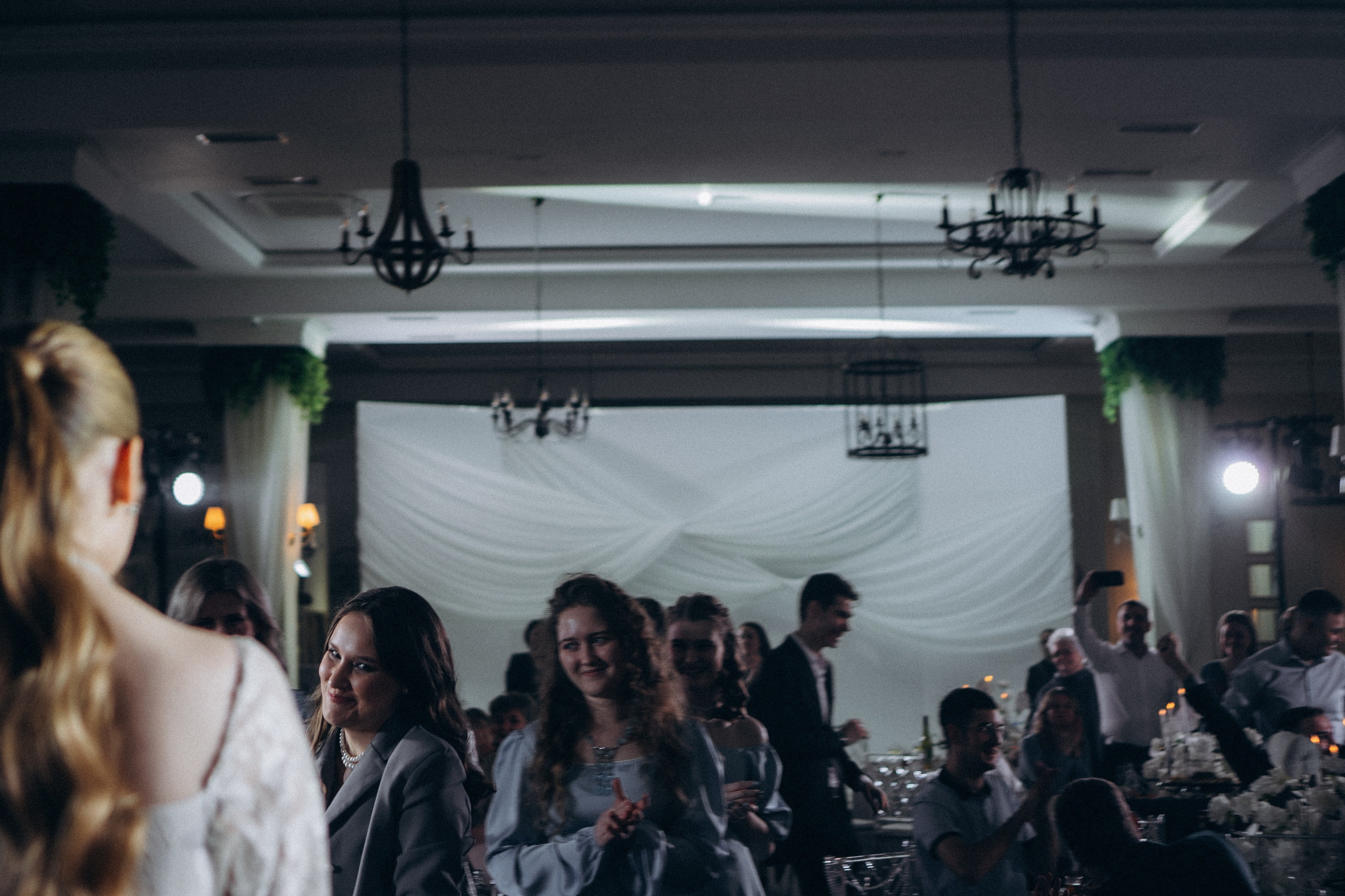 СВАДЕБНАЯ СЬЕМКА СБОРОВ В ОТЕЛЕ И ВЫЕЗД НА ЦЕРЕМОНИЮ (СНЯТО В СИБИРЕ В НИЖНЕВАРТОВСКЕ). Профессиональный фотограф, Санкт-Петербург — Виктория Богомолова