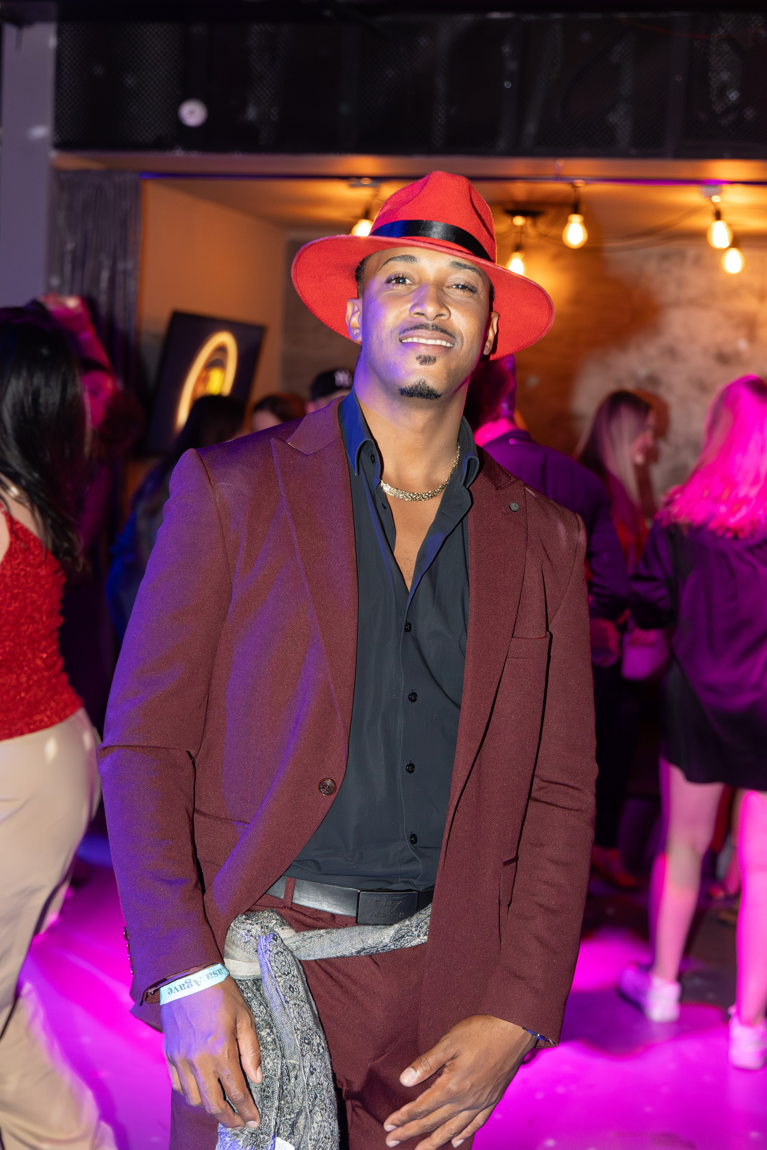 Клуб. Photomantis