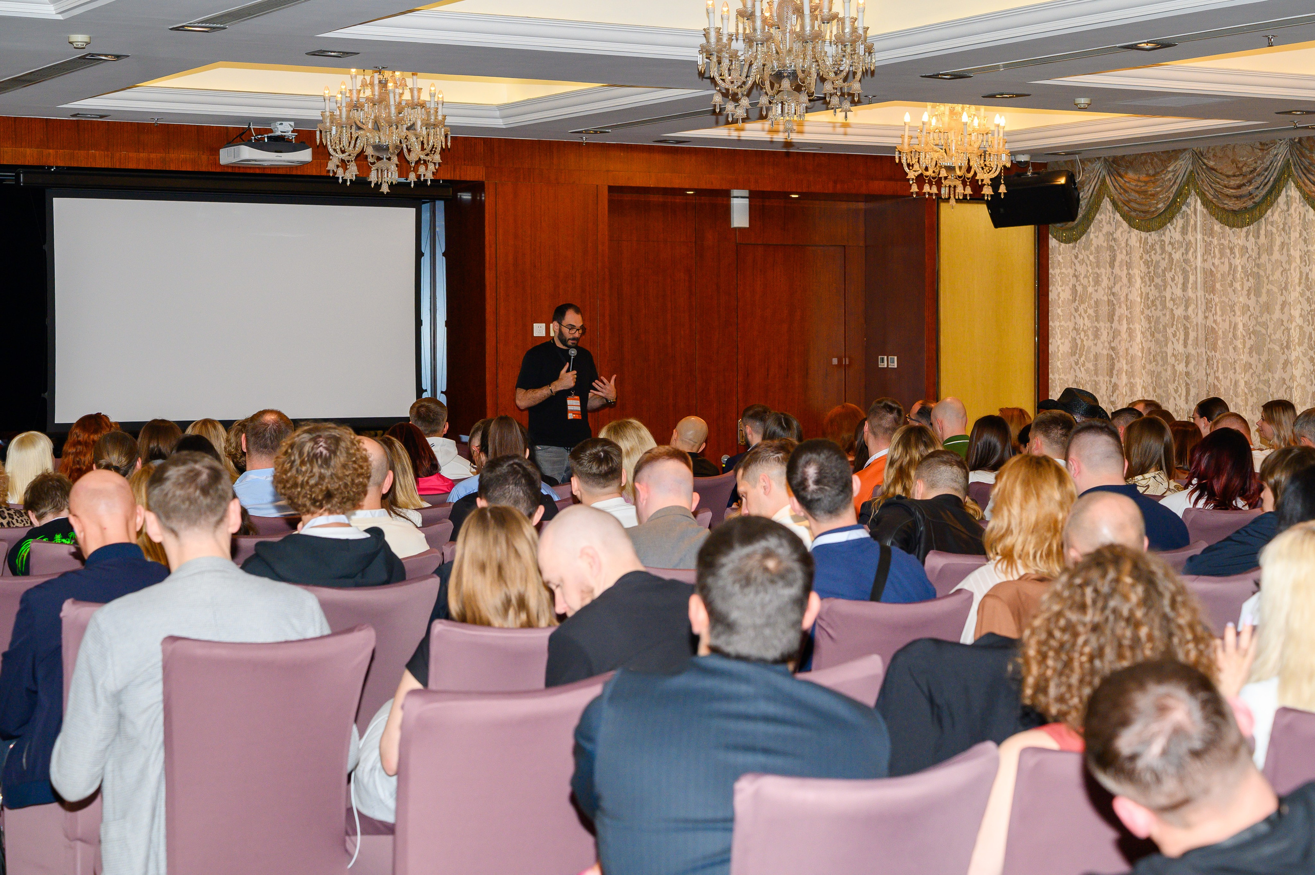 Репортажная съемка с открытия магазина. Фотоуслуги, услуги фотографа, фотографирование важных событий