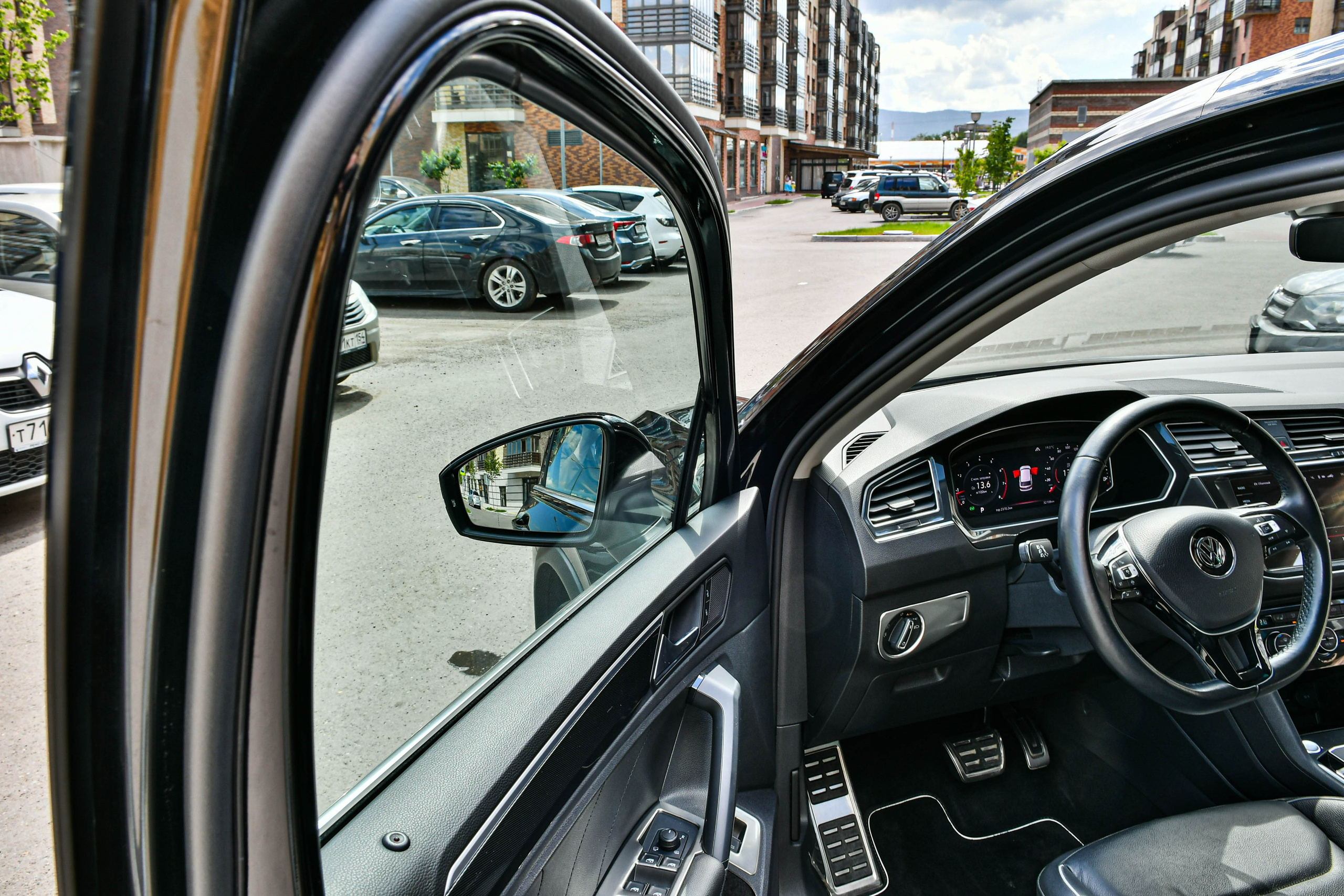 АВТОМОБИЛИ. Фотограф недвижимости в Красноярске Анна Шафарина