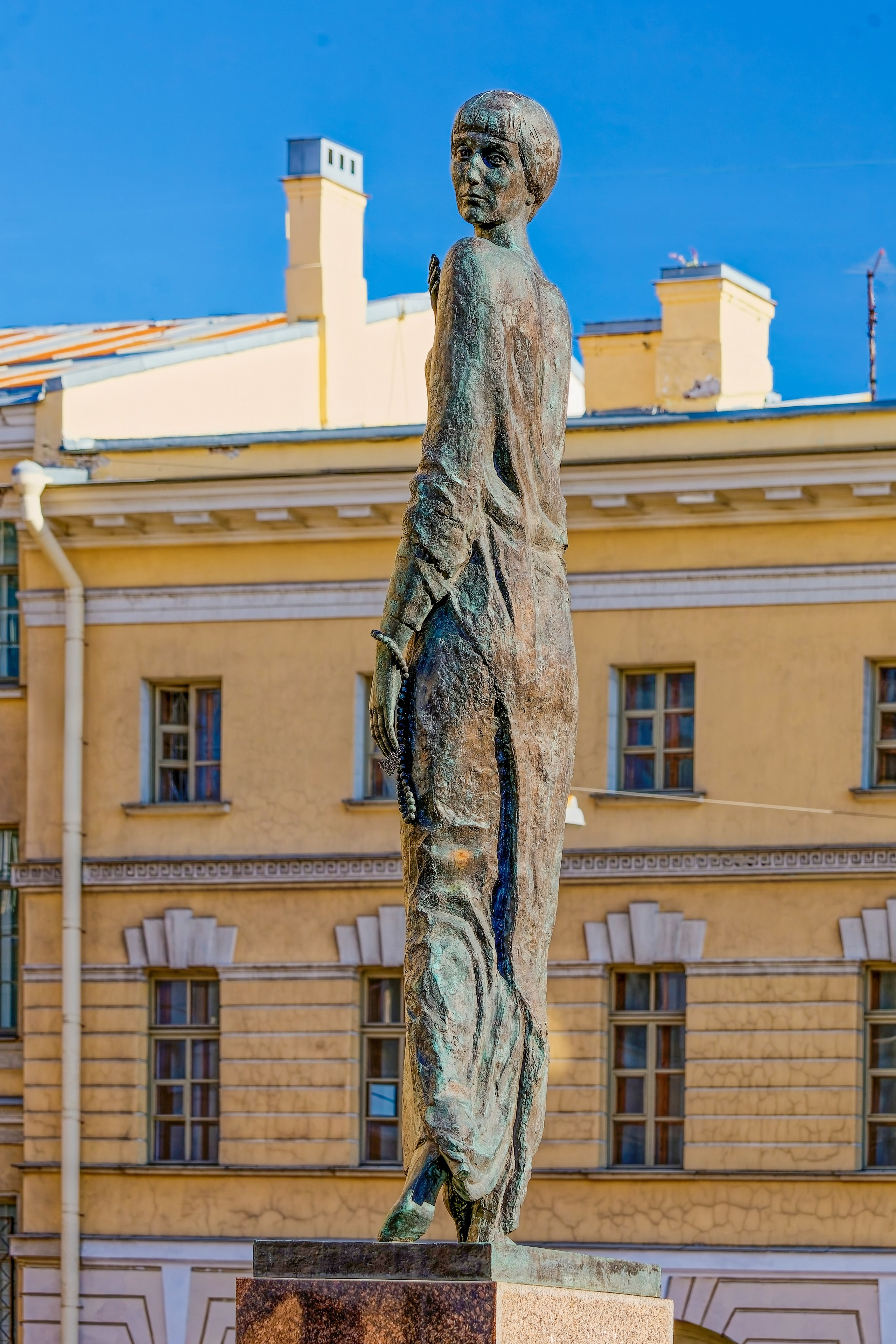 Писатели и поэты | Памятники Петербурга | Символы в пространстве | 812 оттенков Петербурга. 812 оттенков Петербурга