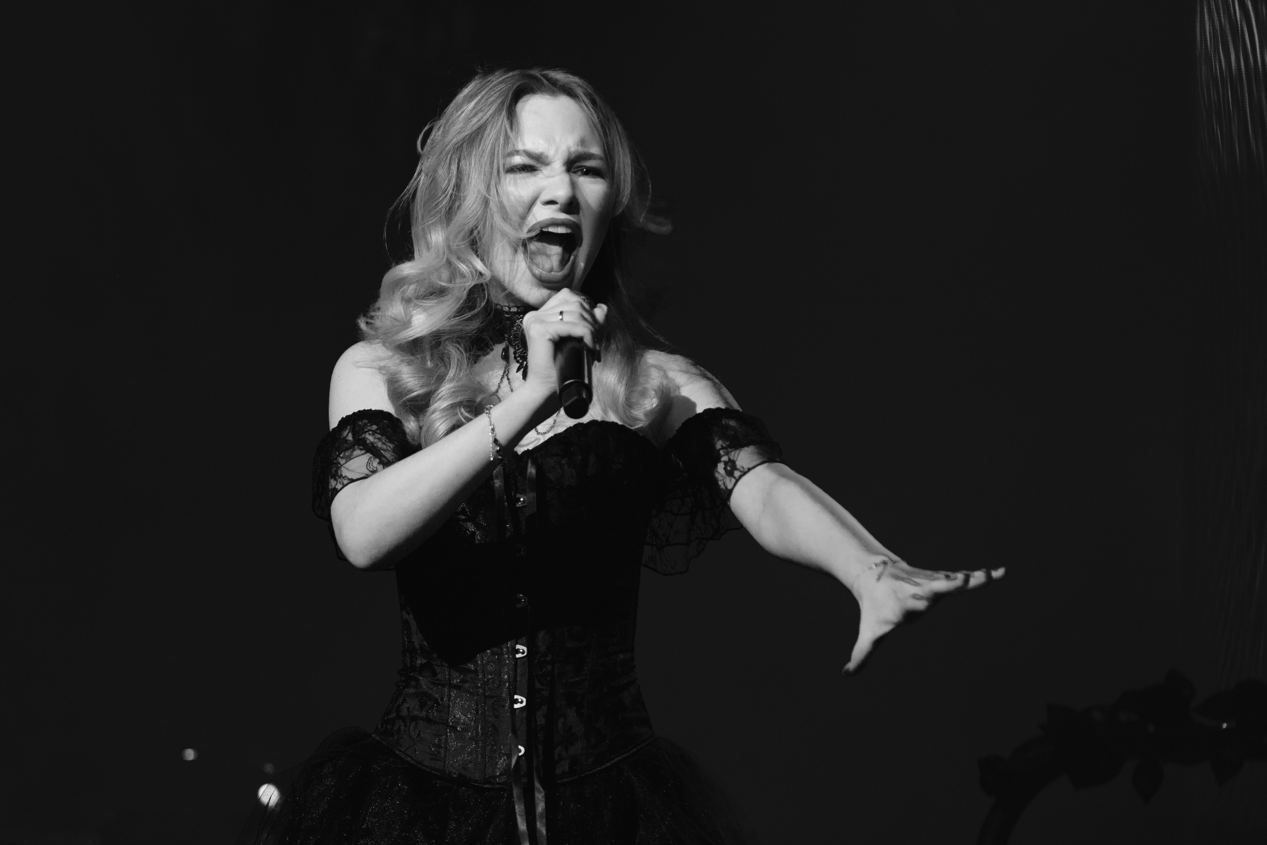 Saphath с симф.оркестром. Фотограф. г. Южно-Сахалинск. Олег Толстов