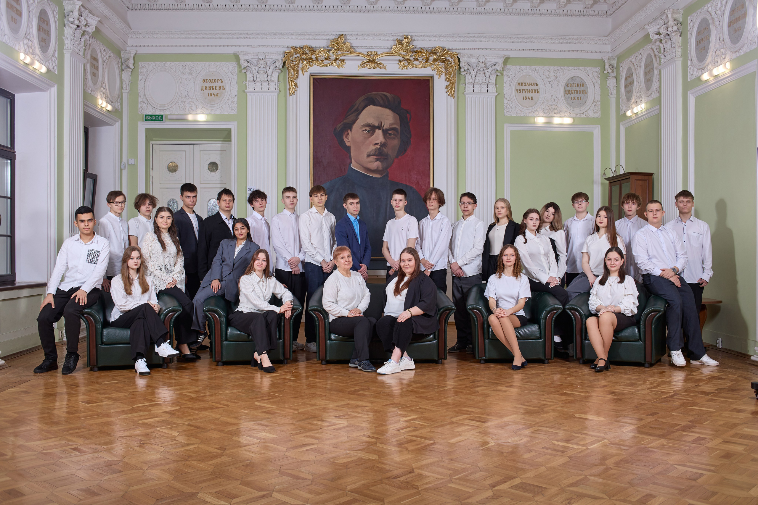 Примеры фотографий на выпускные альбомы. Выпускные альбомы в Нижнем Новгороде