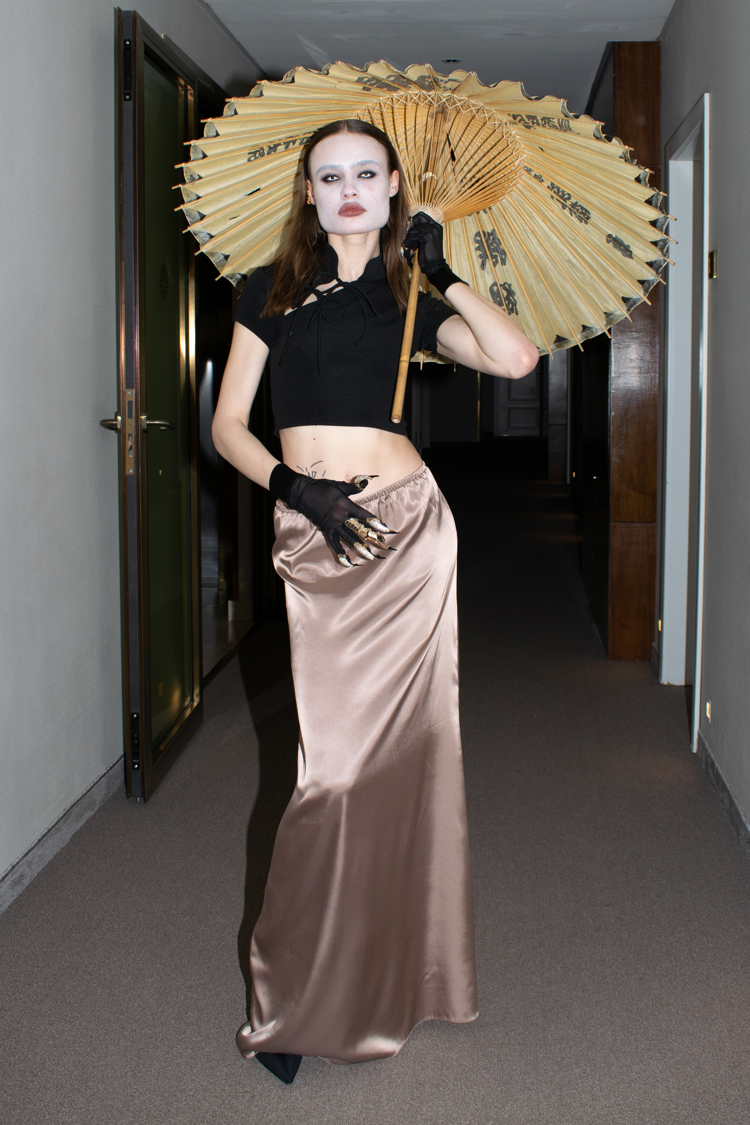 Fashion models backstage для KAMERGER magazine