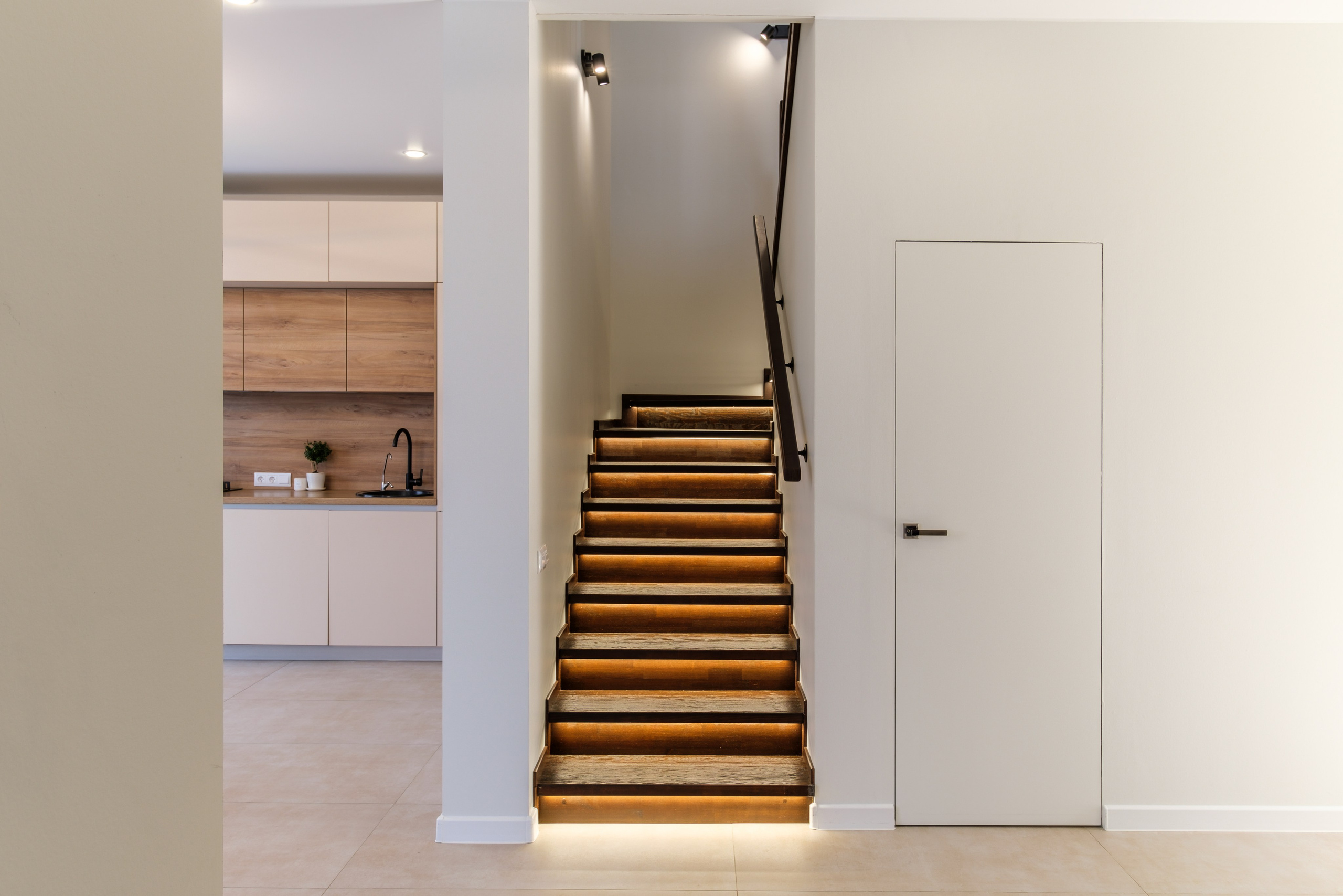 Двухэтажный дом, Вайя