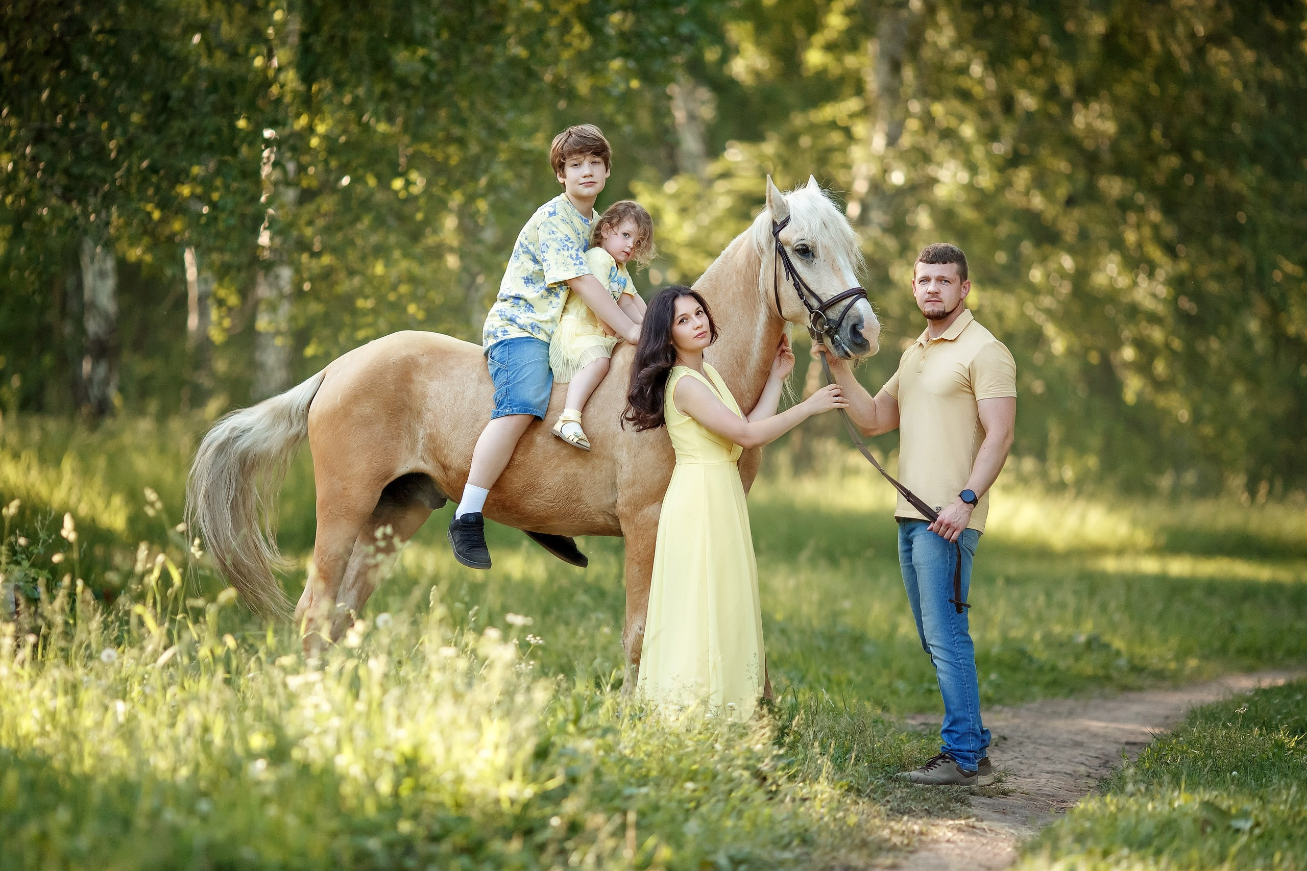 Семейные. Сказочный фотограф фотопроекты фототуры в Новосибирске и на Алтае