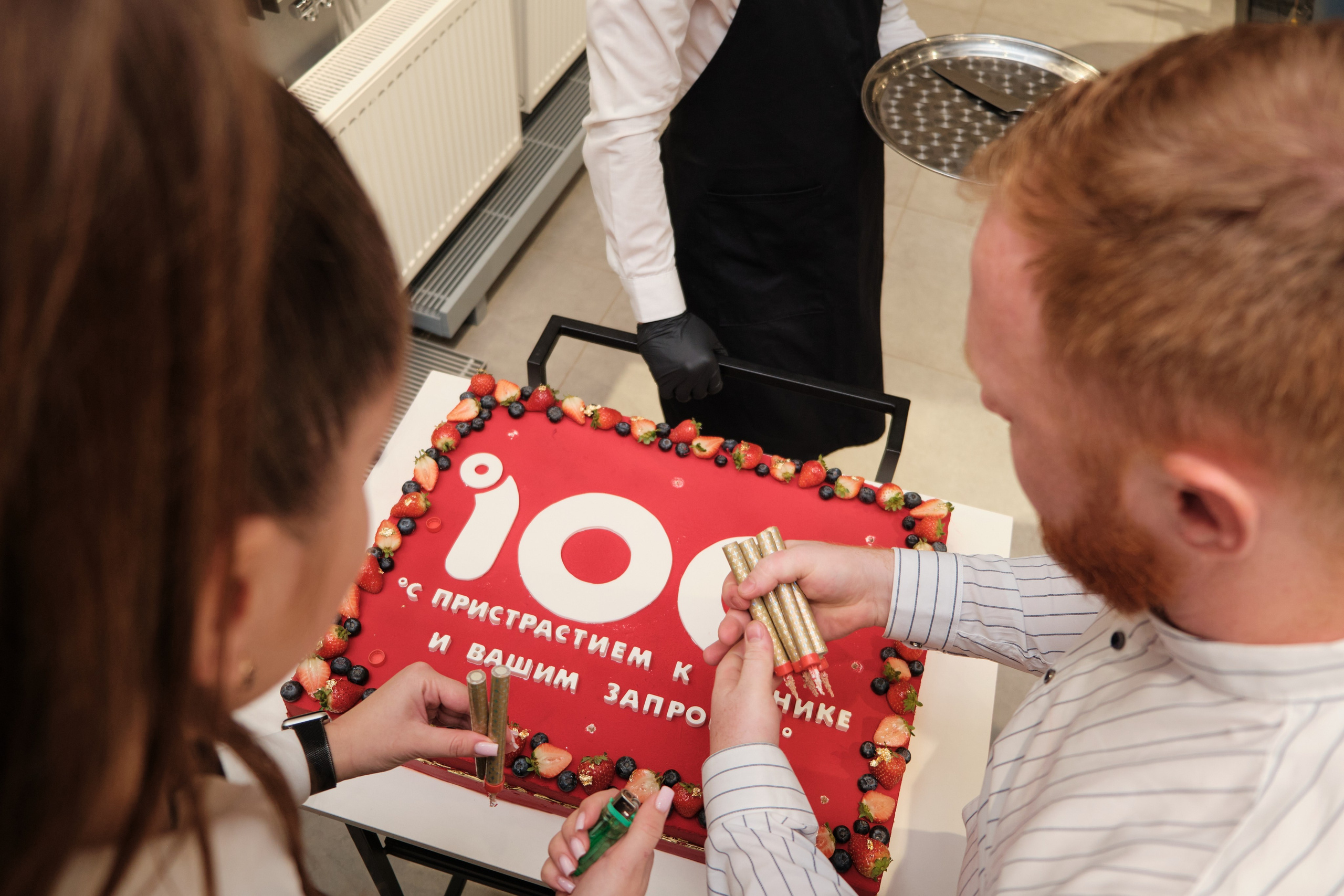 Открытие салона 100 градусов. Антон Ив