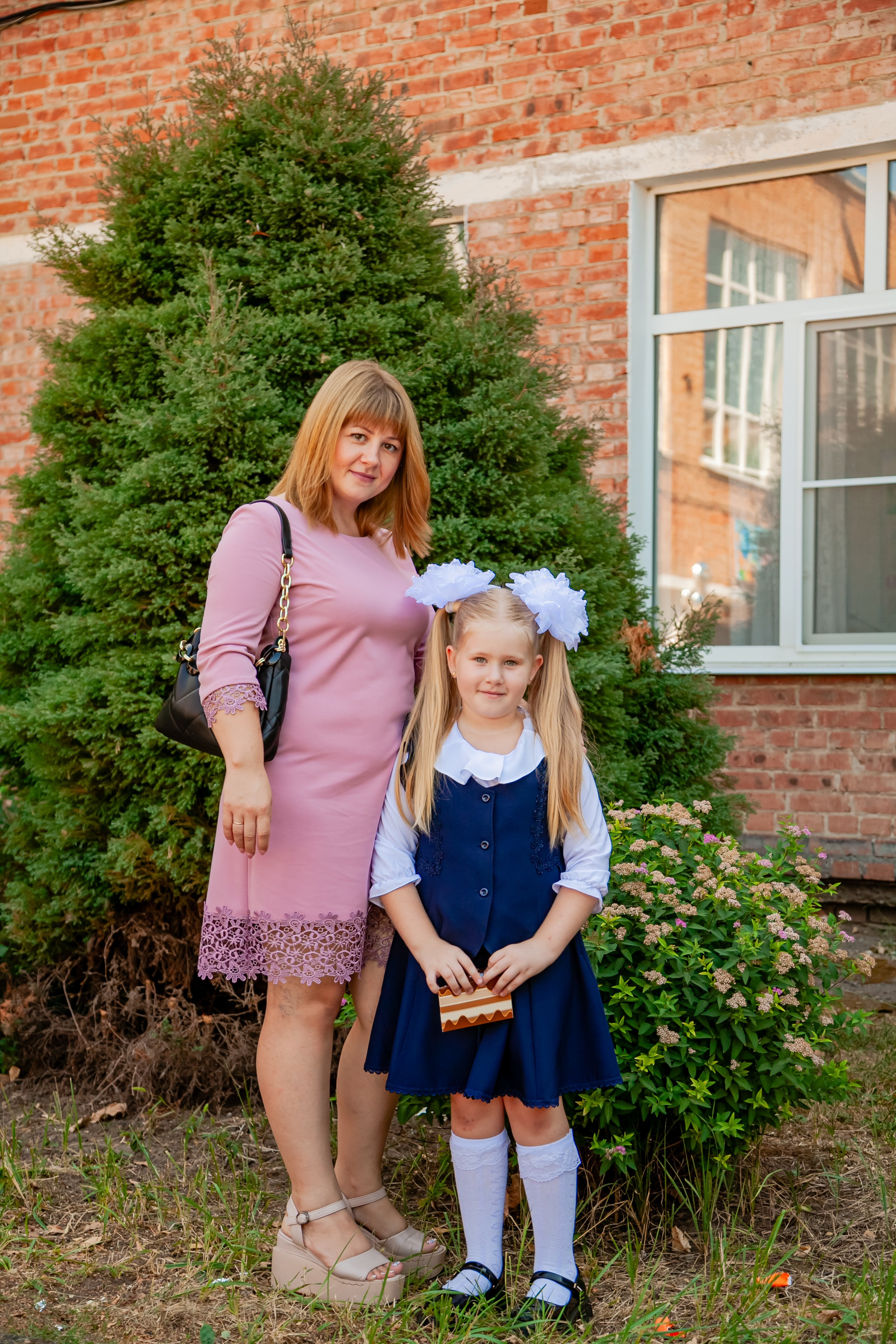 1 сентября линейка. Свадебный и семейный фотограф в Армавире