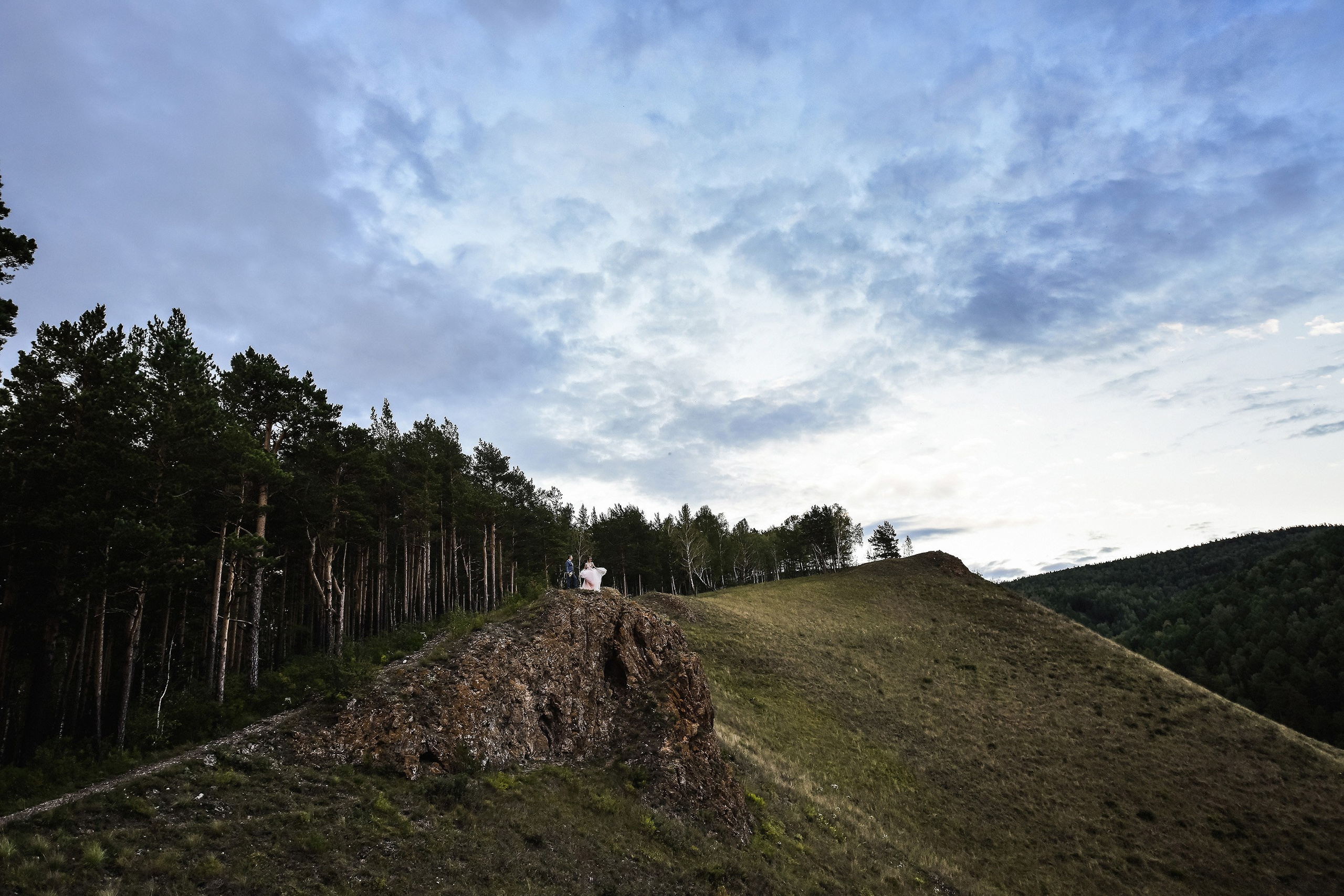 💐 Радик и Яна — душевная загородная свадьба в Villatic | Теплые фото под Красноярском. 📸 Свадебный и семейный фотограф в Красноярске Тихомиров Евгений | 17 лет опыта | 800+ свадеб