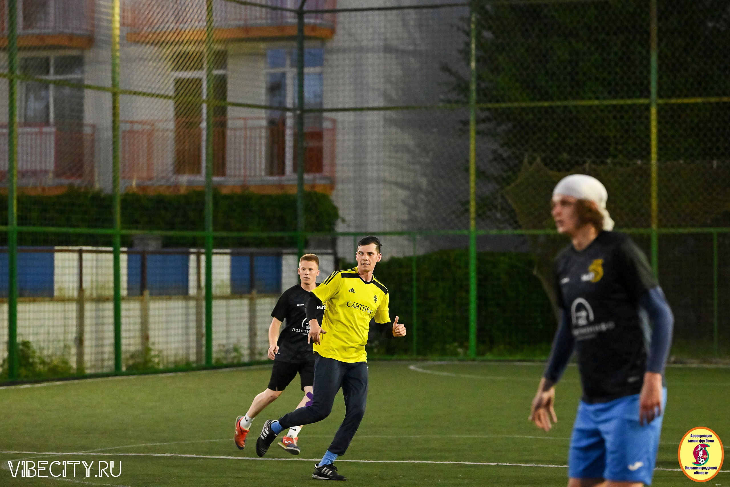 ИГРЫ МИНИ-ФУТБОЛЬНОЙ И КОРПОРАТИВНОЙ ЛИГИ. VIBECITY.RU Вайб Сити Ру Фоторепортажи Фотоотчеты Калининград